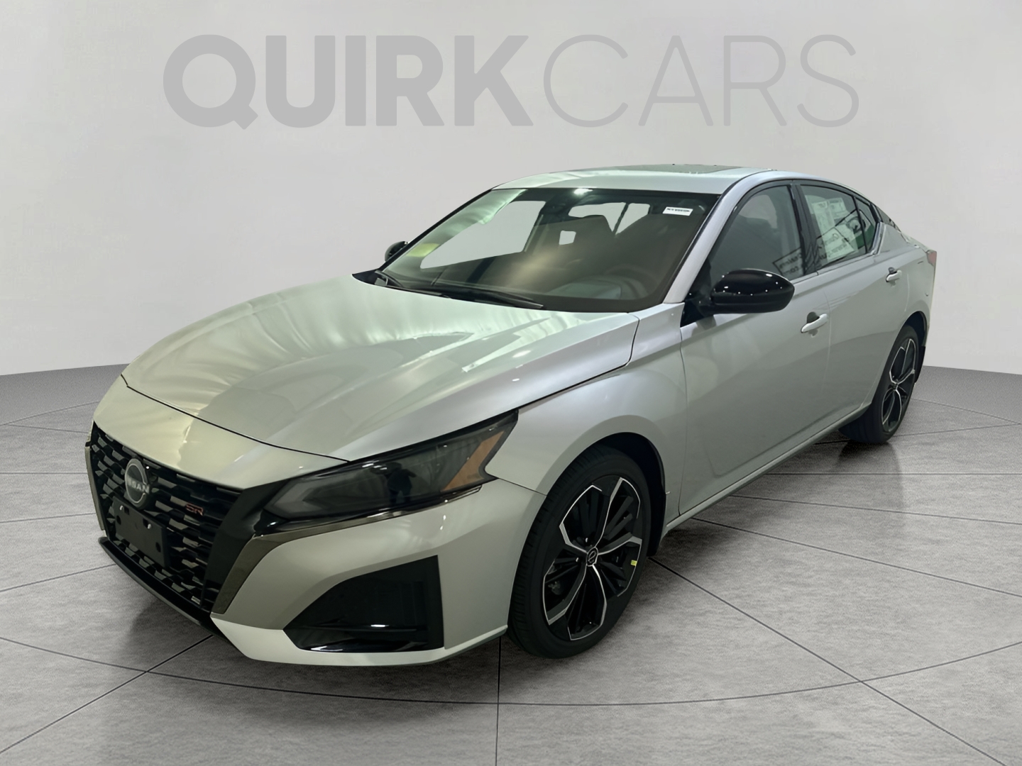 2025 Nissan Altima SR's photo