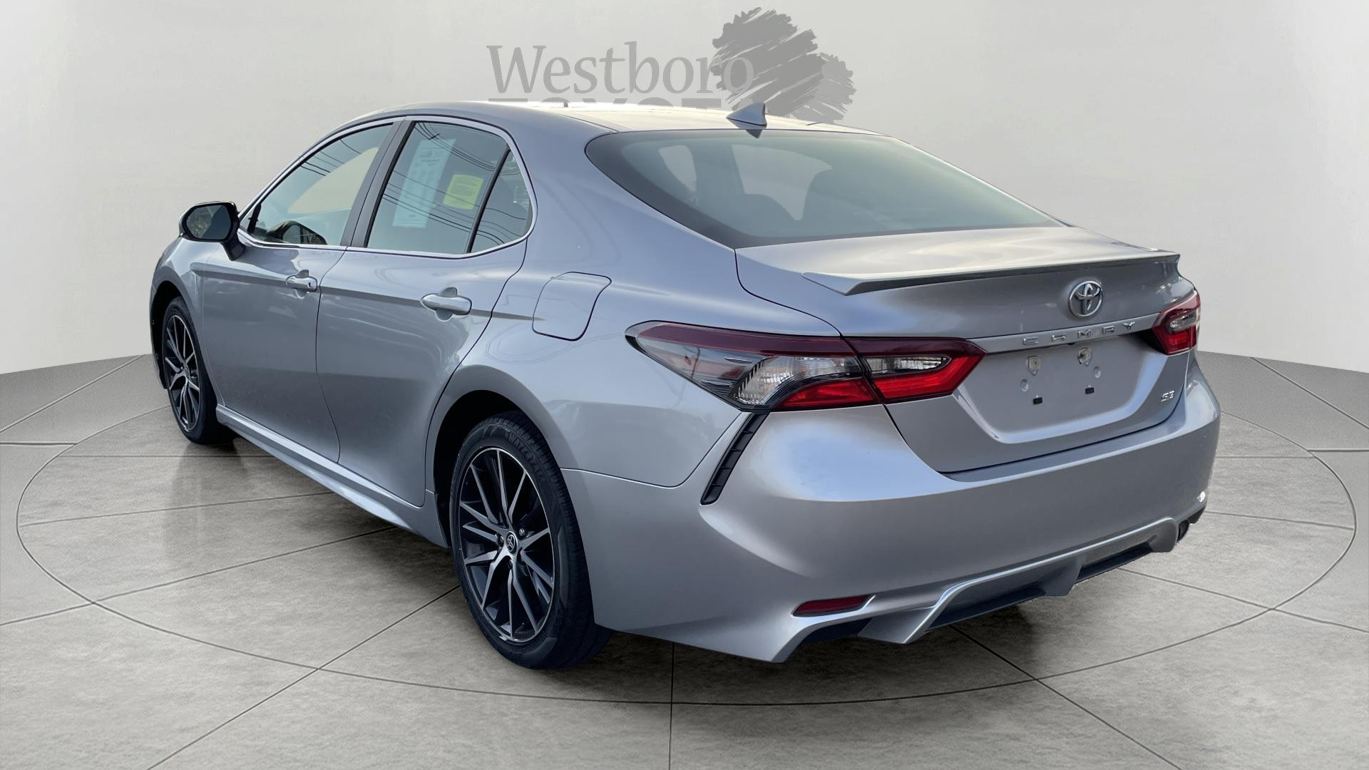 2023 Toyota Camry SE photo 5