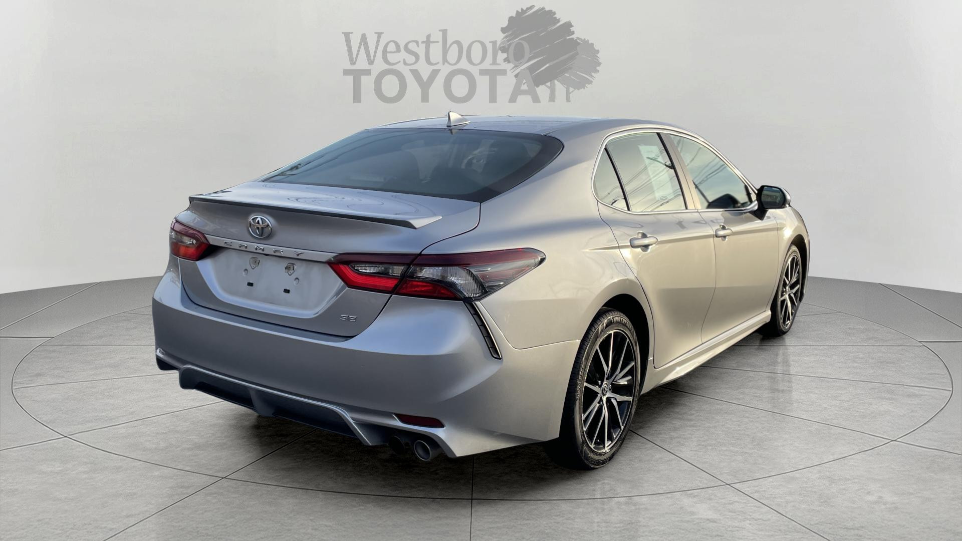 2023 Toyota Camry SE photo 7