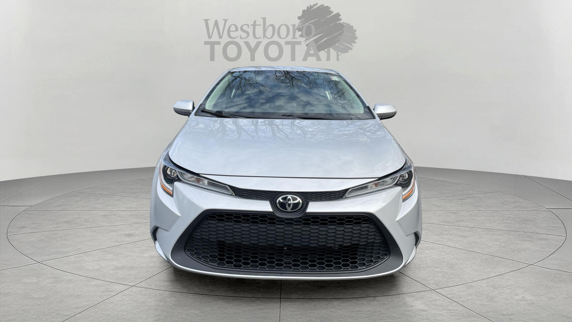 2021 Toyota Corolla LE photo 2