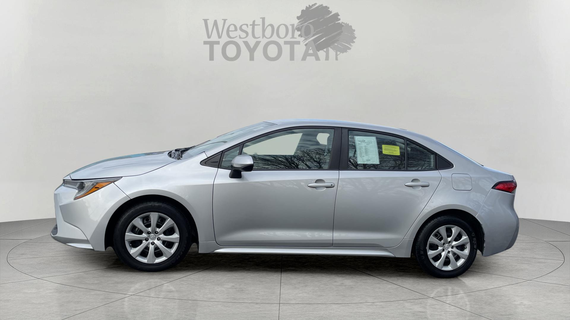 2021 Toyota Corolla LE photo 4