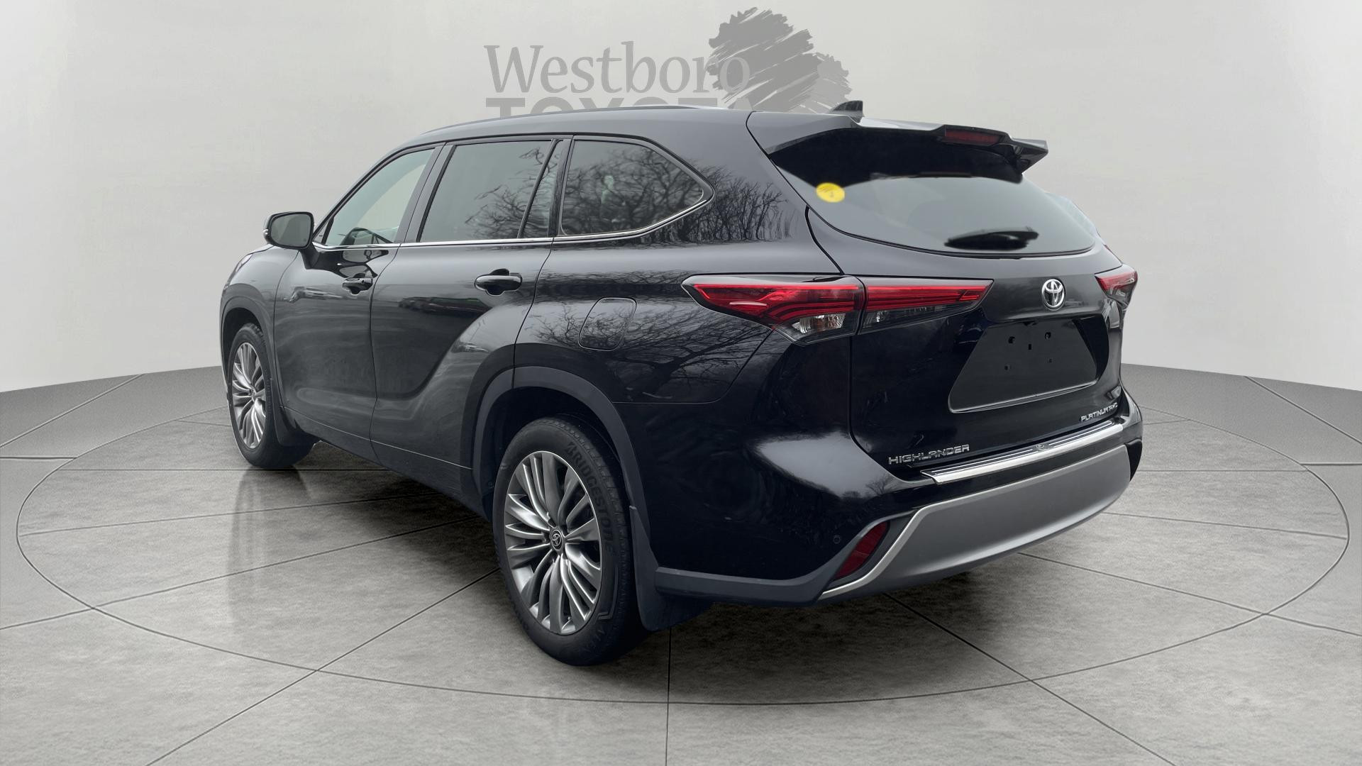 2022 Toyota Highlander Platinum photo 5