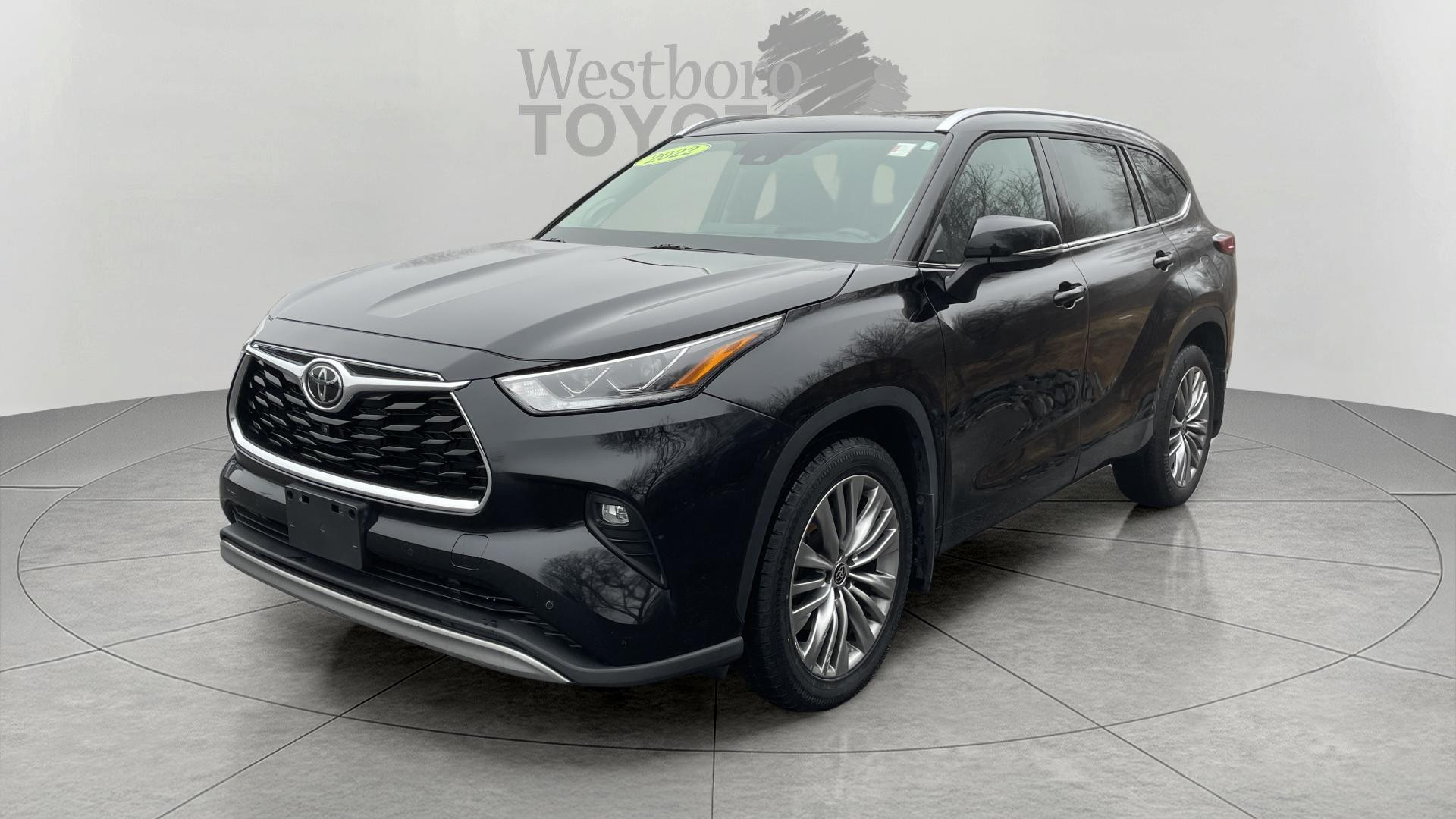 2022 Toyota Highlander Platinum photo 3