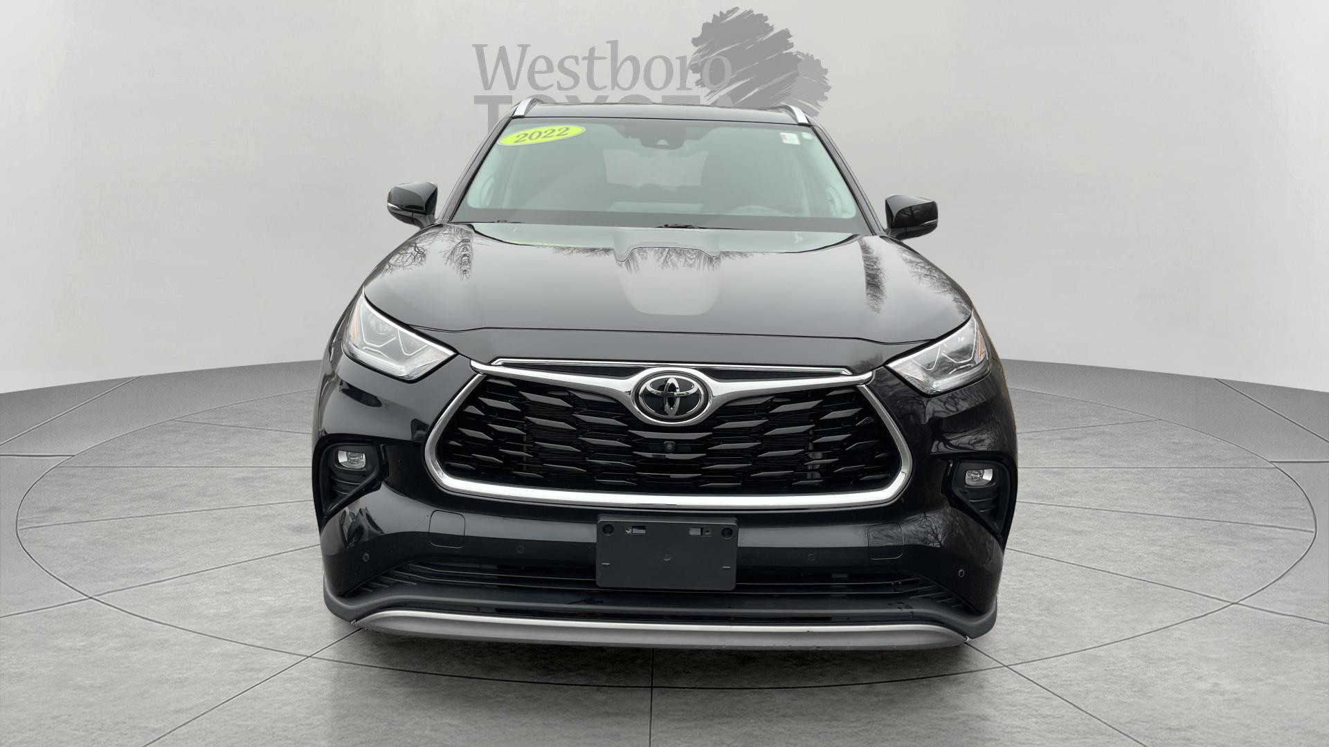 2022 Toyota Highlander Platinum photo 2