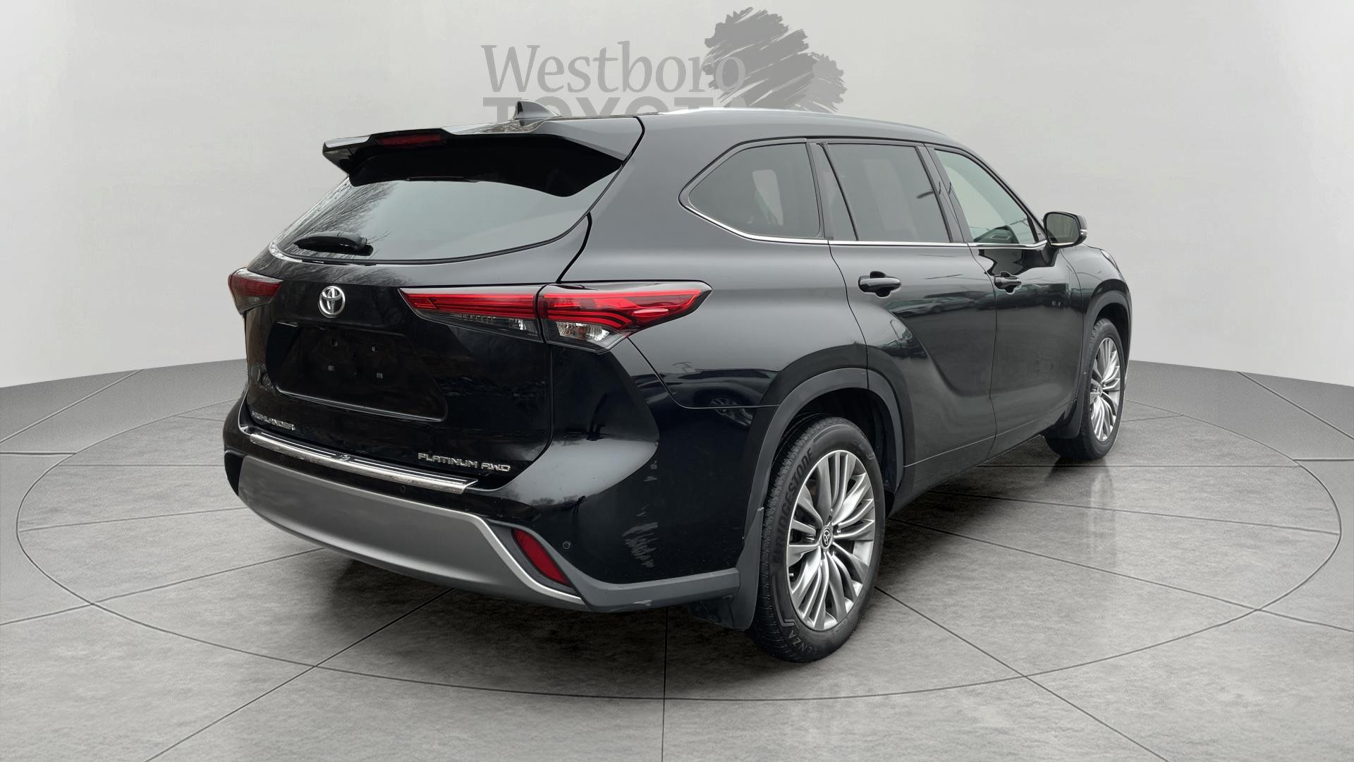 2022 Toyota Highlander Platinum photo 7