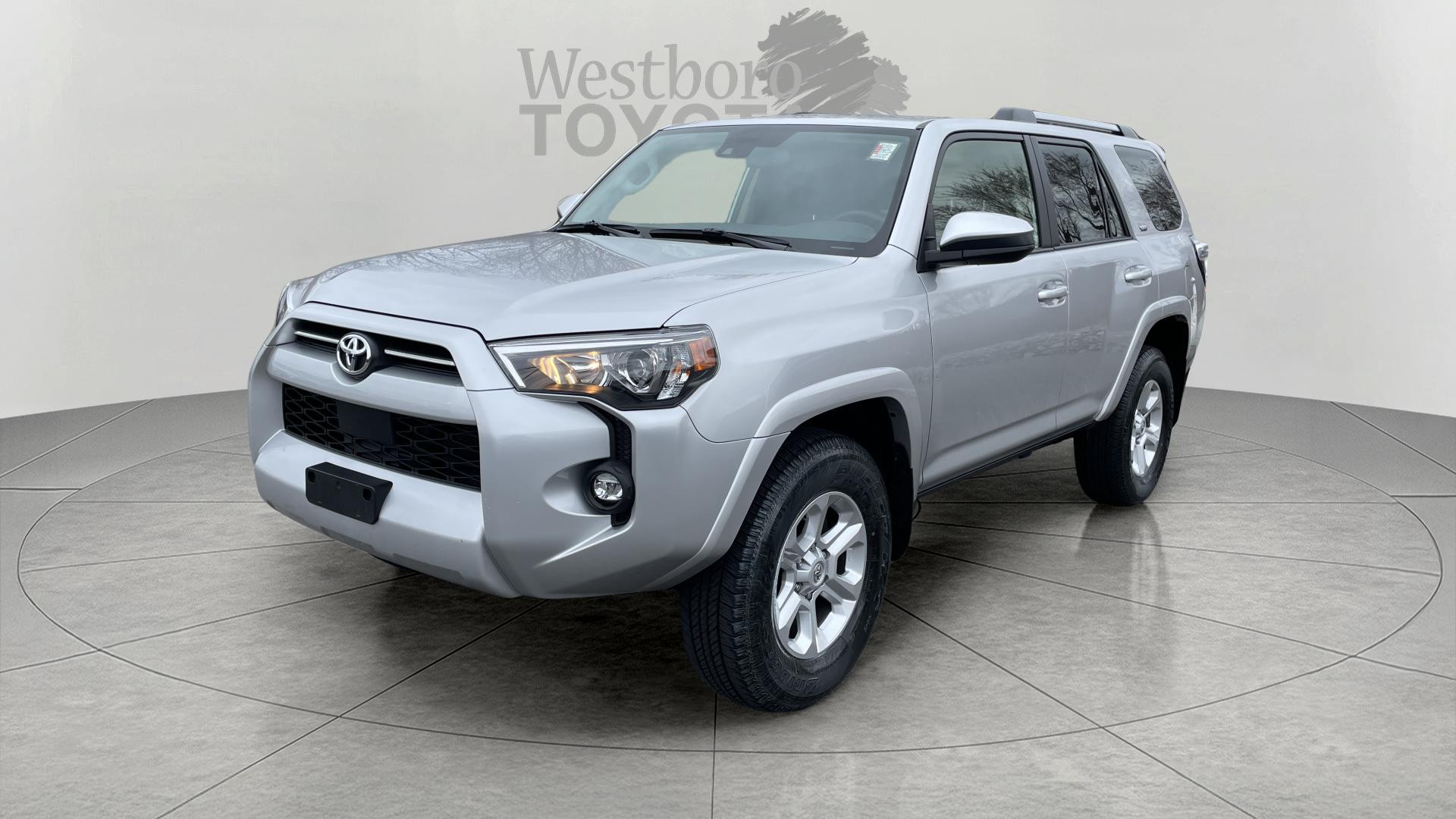 2024 Toyota 4Runner SR5 photo 2