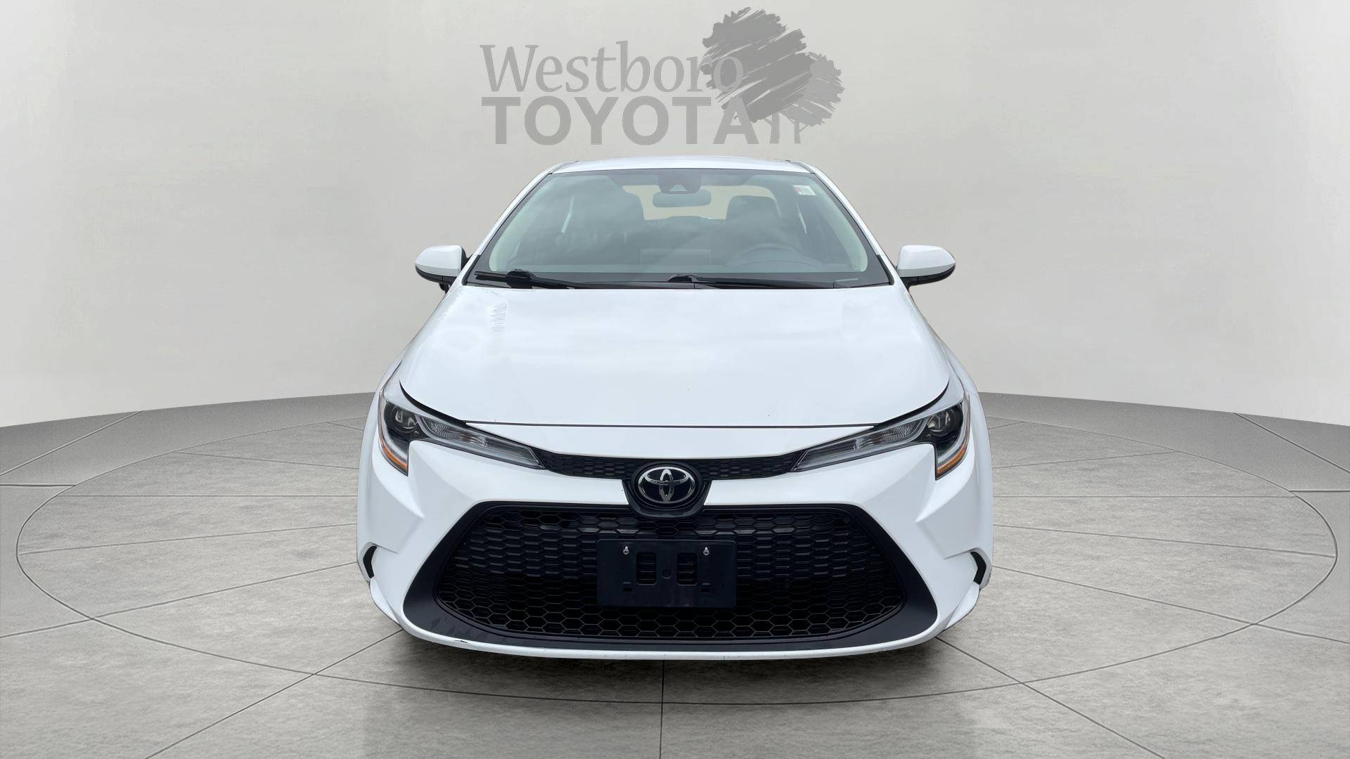 2021 Toyota Corolla LE photo 2