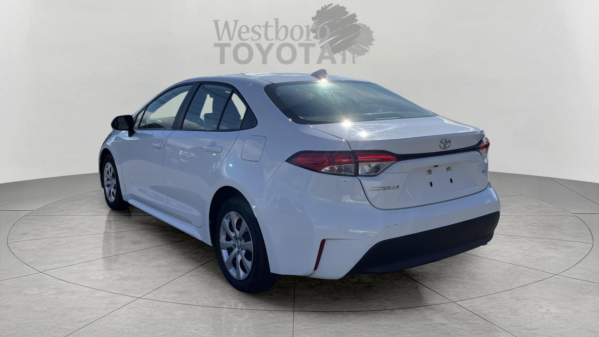 2023 Toyota Corolla LE photo 5