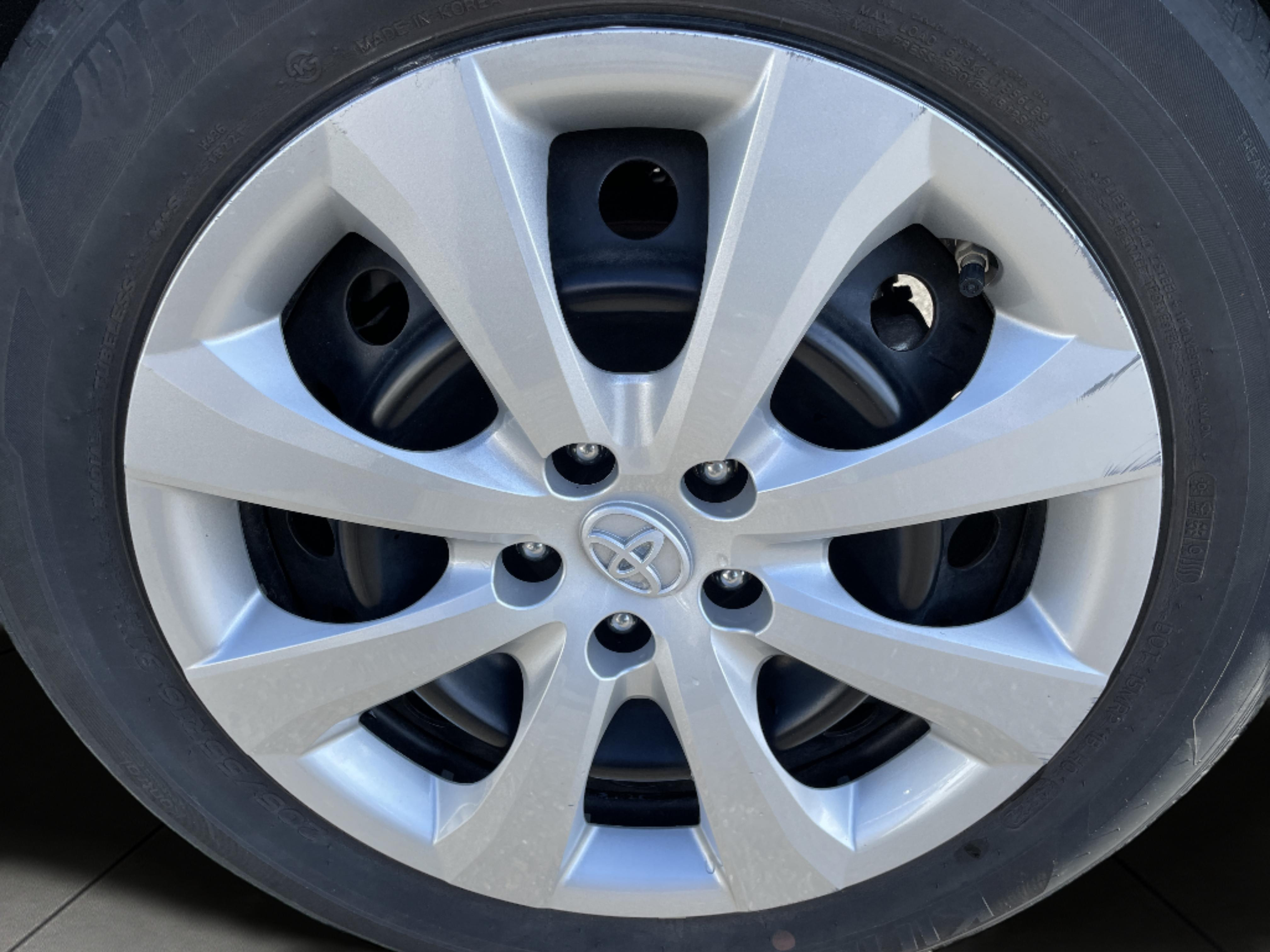 2023 Toyota Corolla LE photo 11