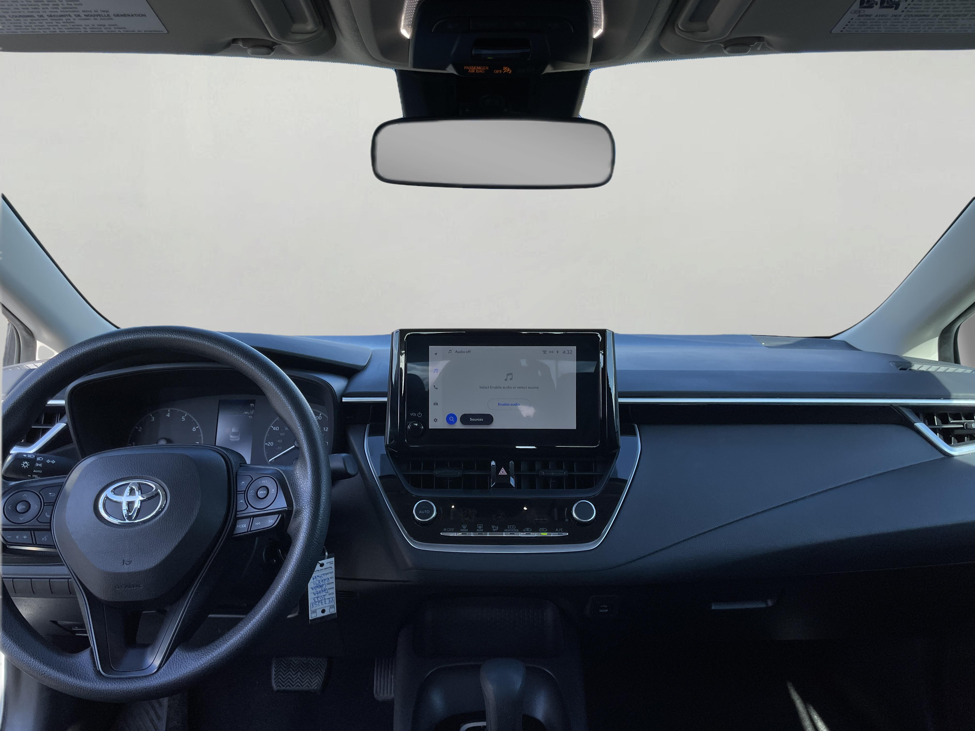 2023 Toyota Corolla LE photo 10