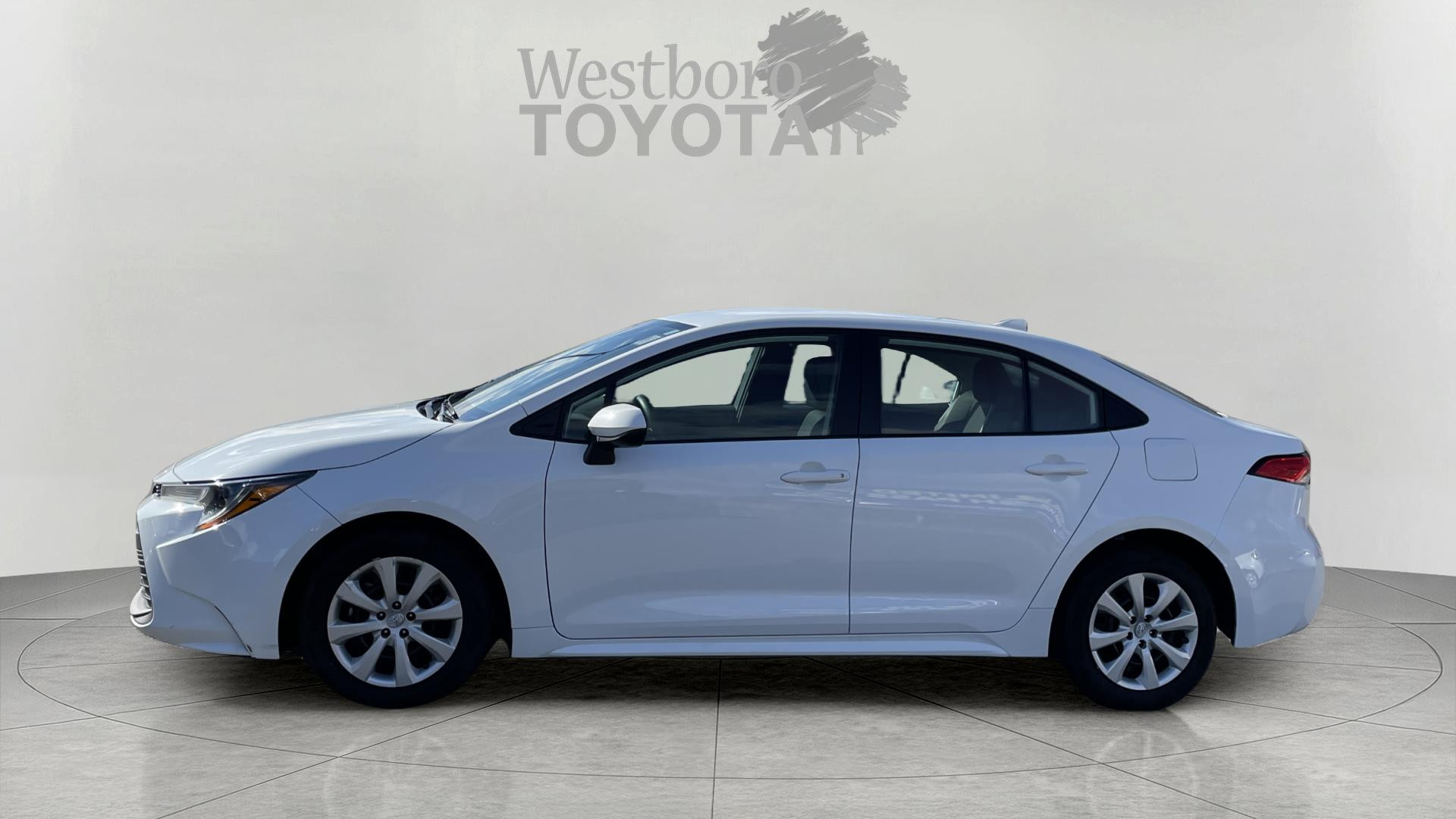 2023 Toyota Corolla LE photo 4