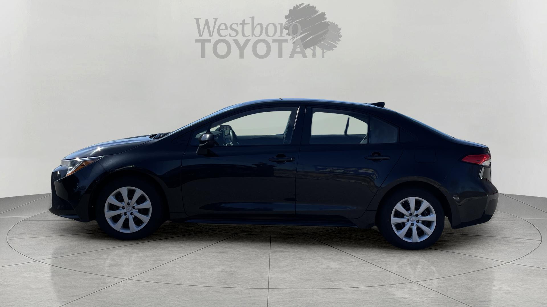2022 Toyota Corolla LE photo 4