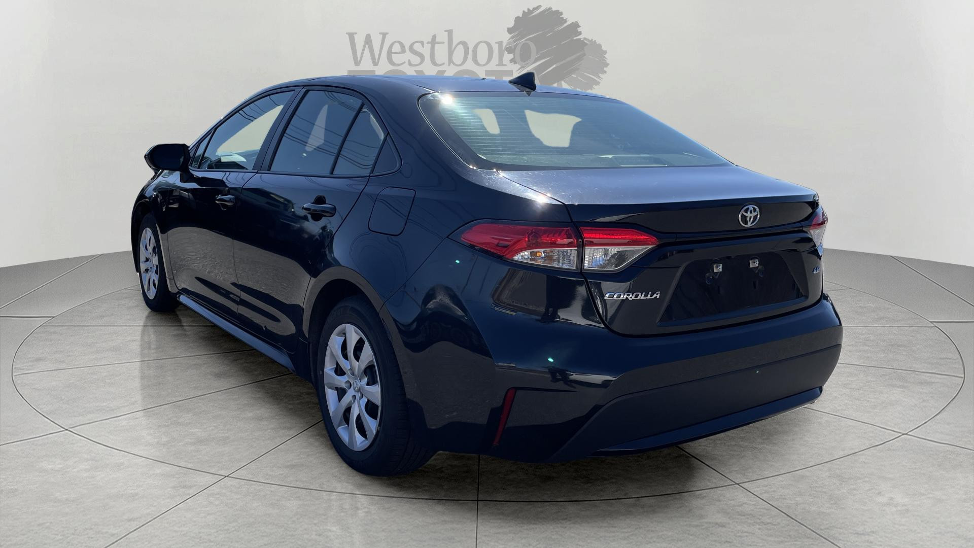 2022 Toyota Corolla LE photo 5