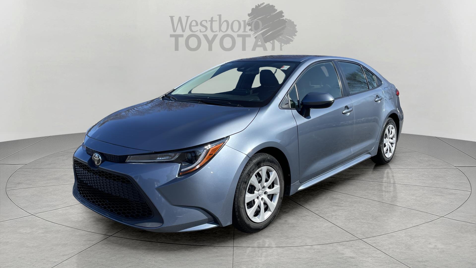 2022 Toyota Corolla LE photo 3