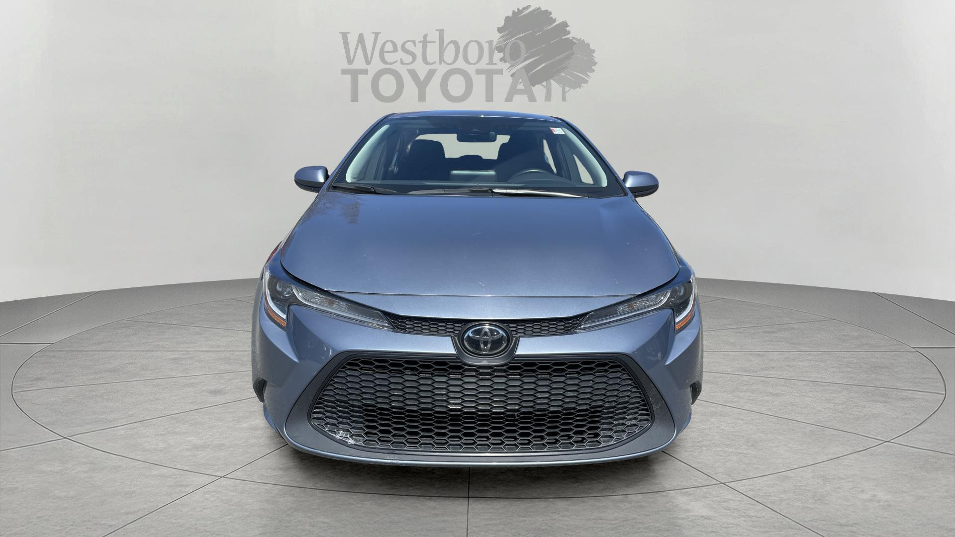 2022 Toyota Corolla LE photo 2