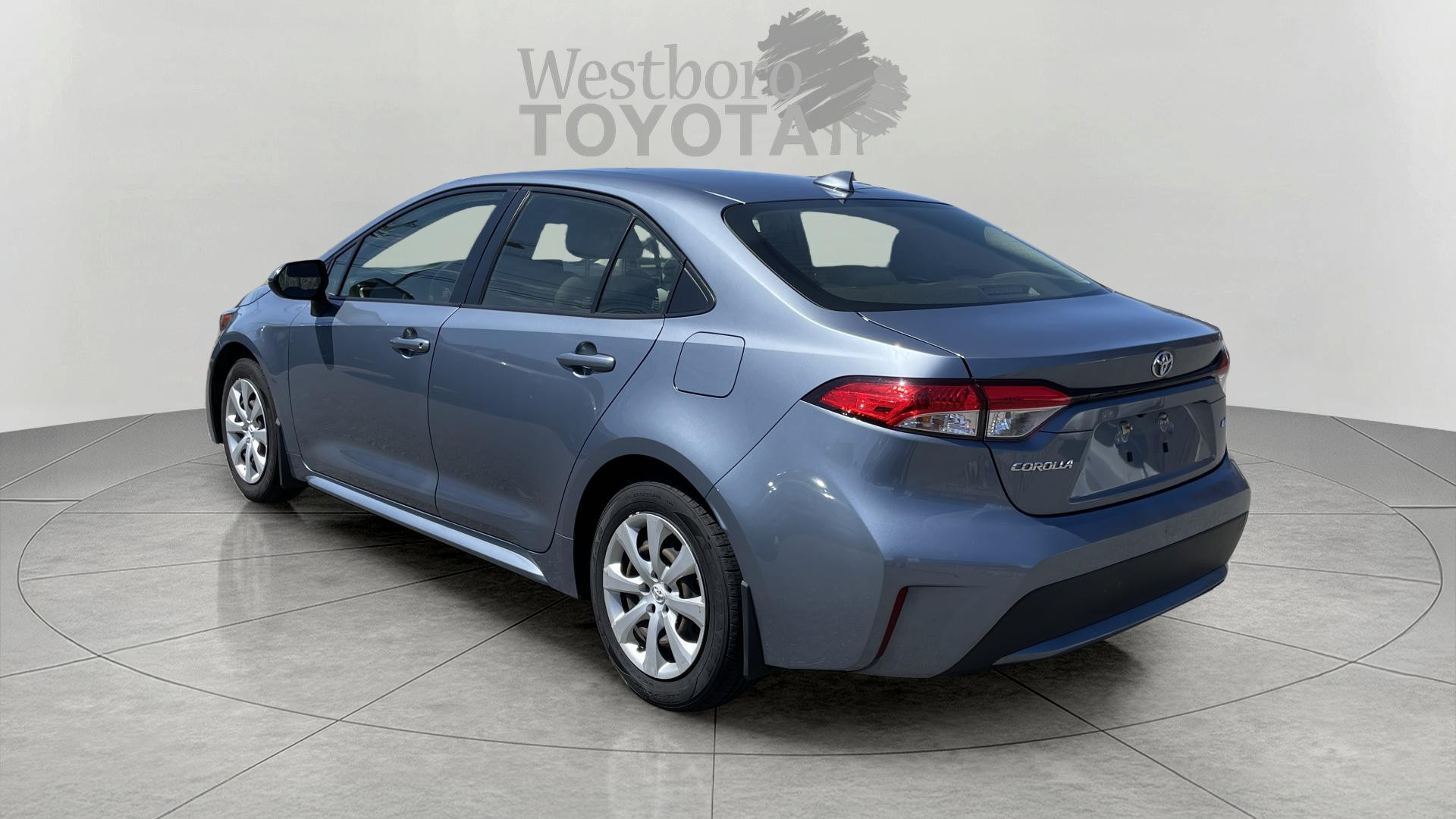 2021 Toyota Corolla LE photo 5