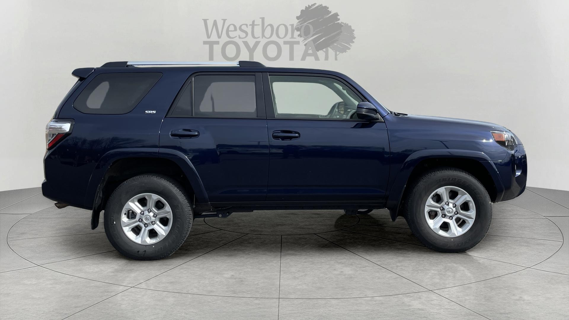 2024 Toyota 4Runner SR5 photo 8