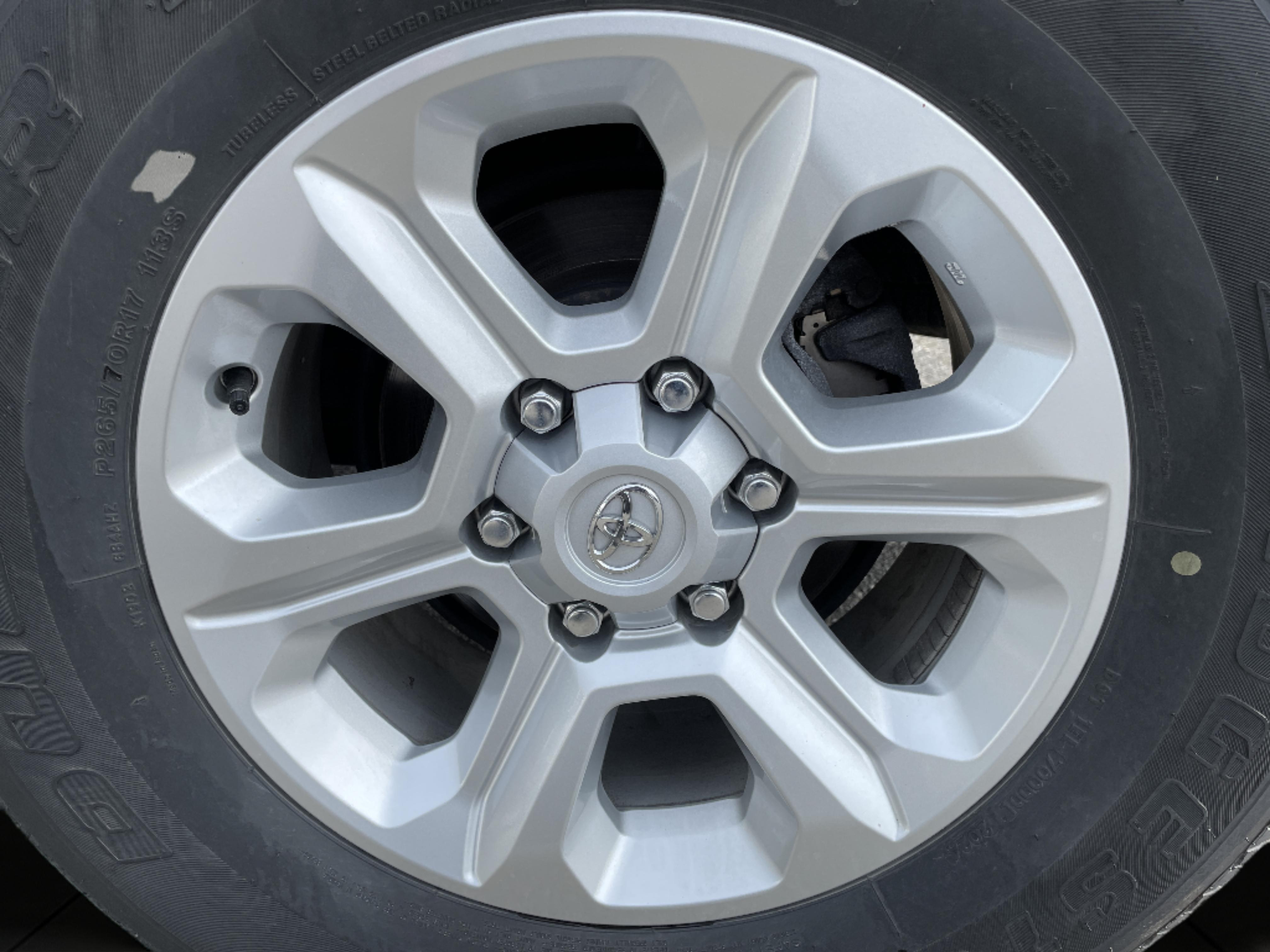 2024 Toyota 4Runner SR5 photo 11
