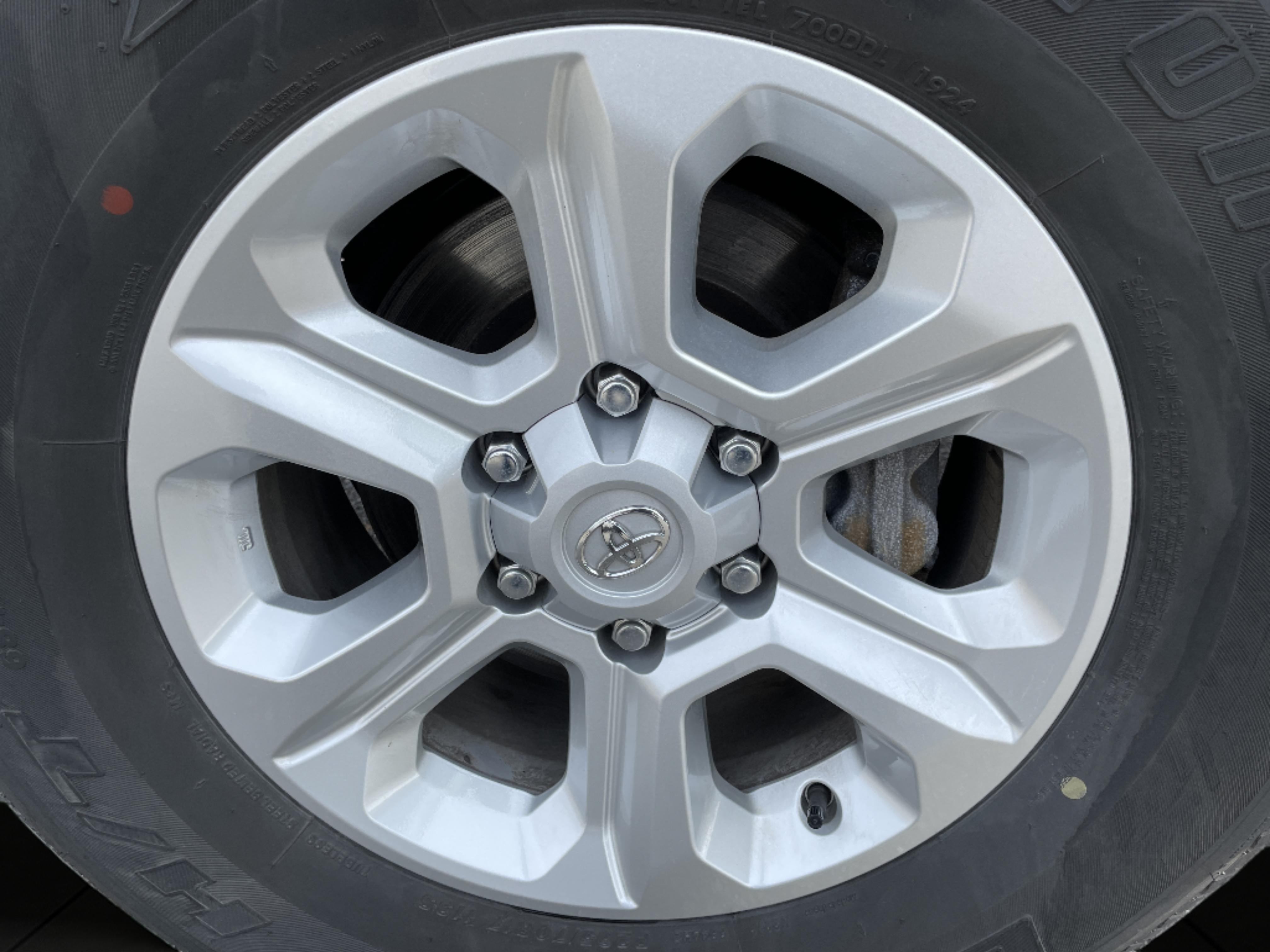 2024 Toyota 4Runner SR5 photo 12