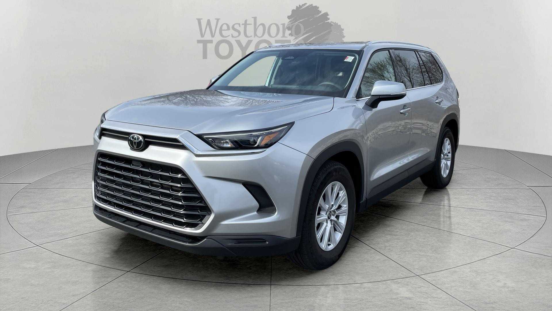 2024 Toyota Grand Highlander XLE photo 3