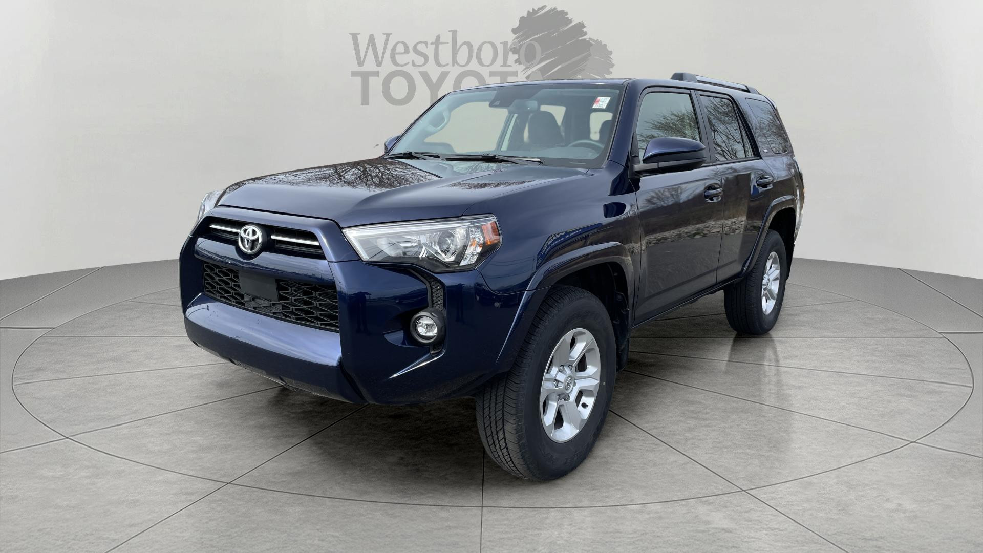 2024 Toyota 4Runner SR5 photo 3