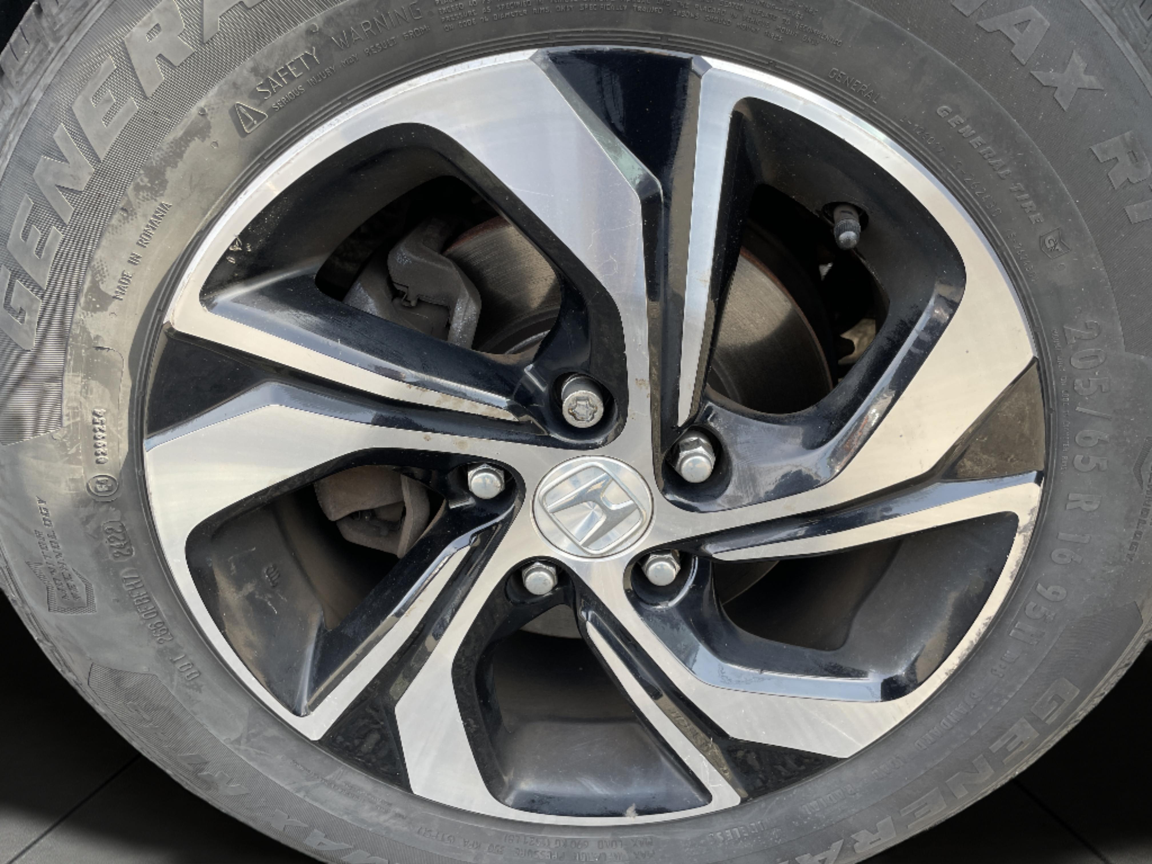 2017 Honda Accord LX photo 11