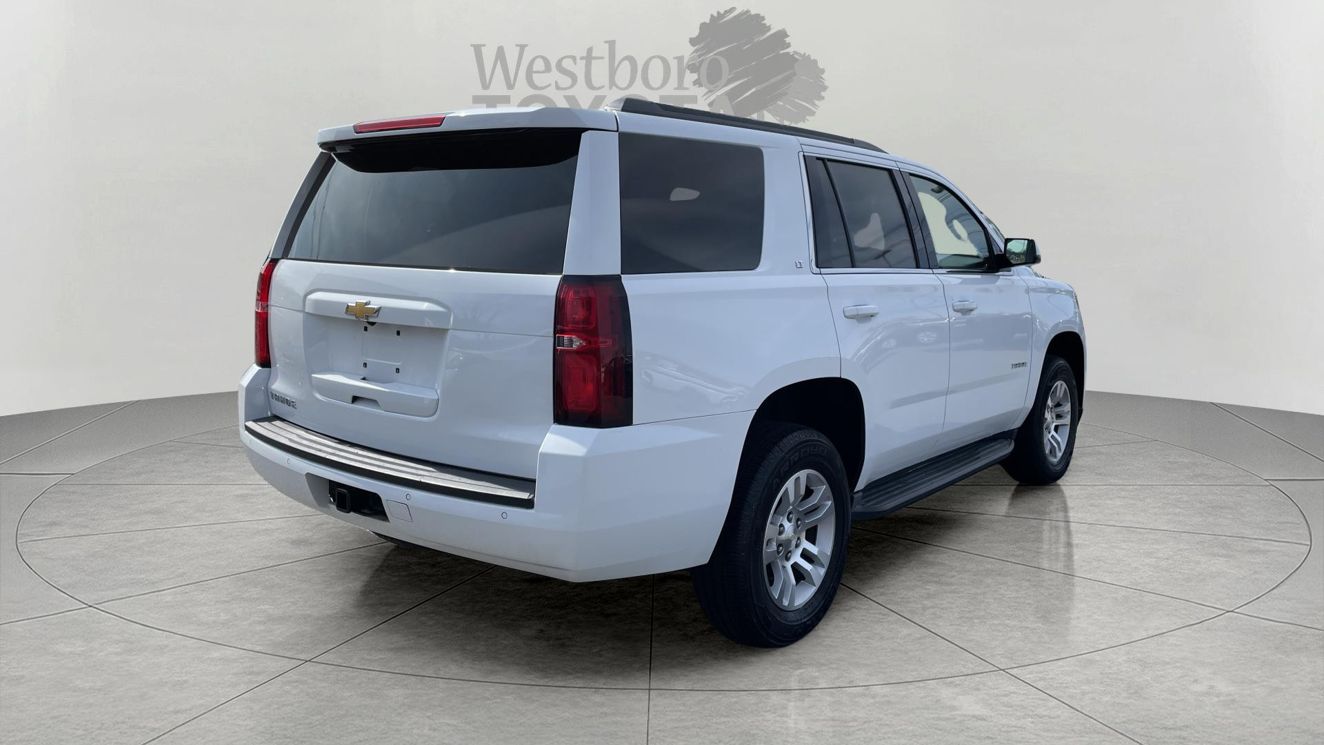 2017 Chevrolet Tahoe LT photo 7