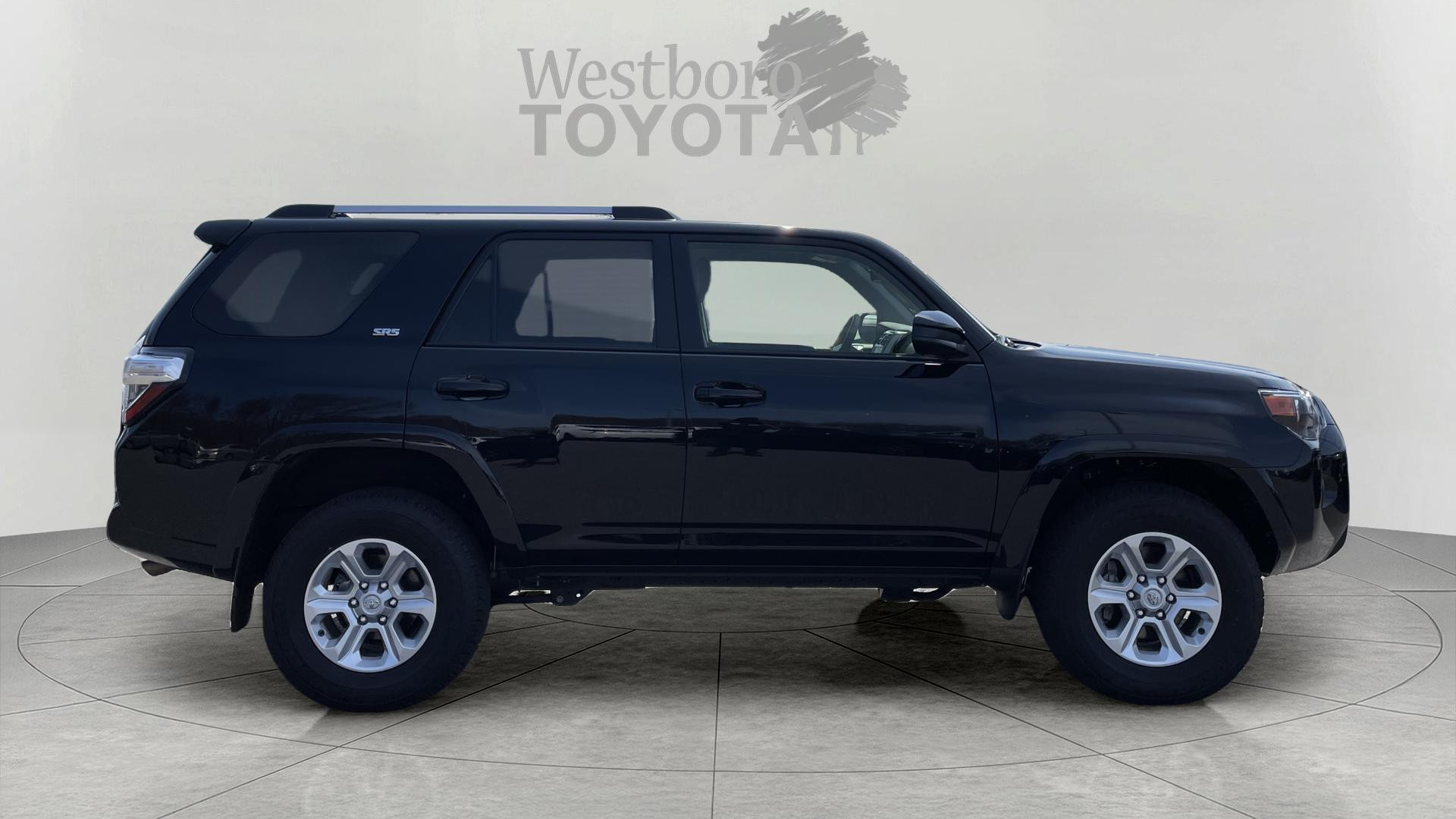 2024 Toyota 4Runner SR5 photo 8