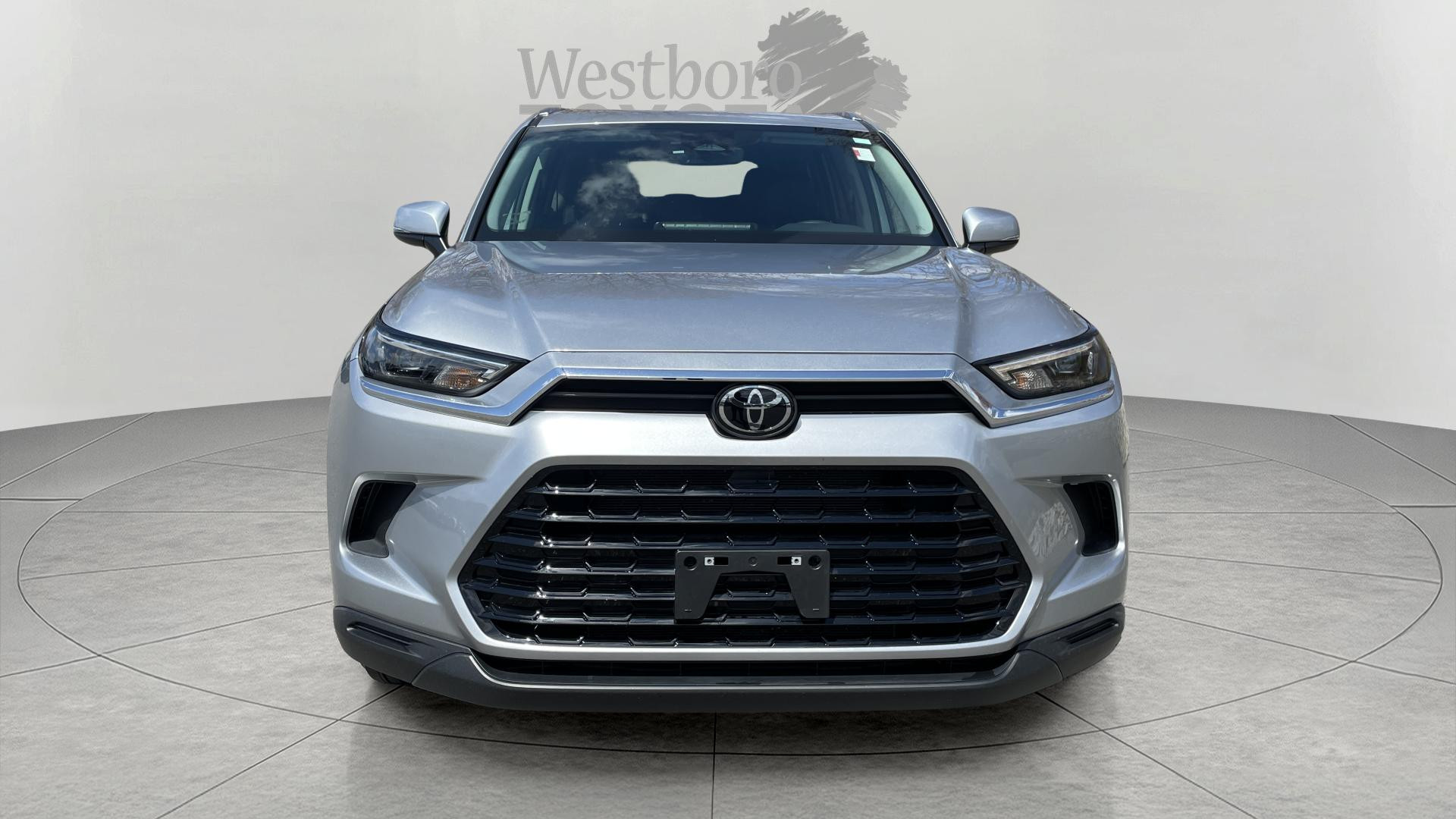 2024 Toyota Grand Highlander XLE photo 2