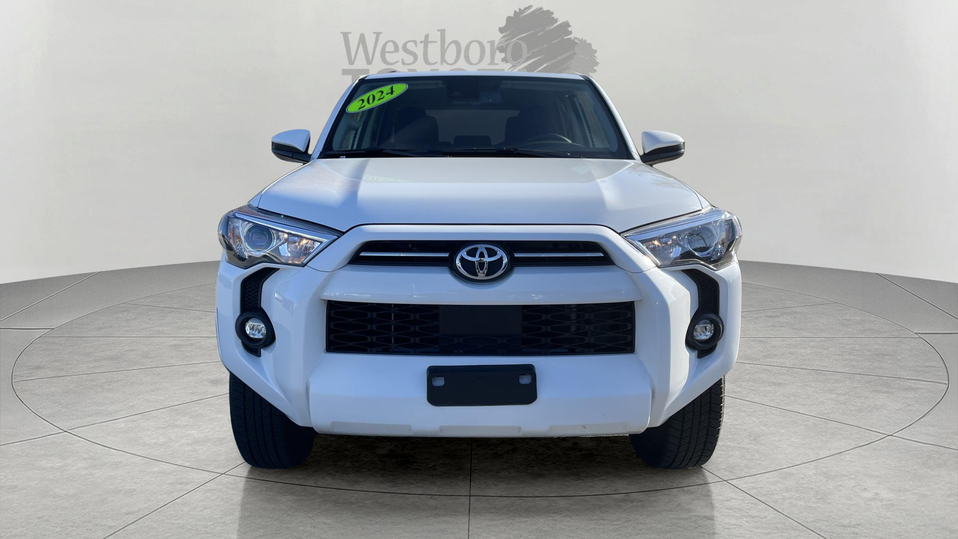 2024 Toyota 4Runner SR5 photo 2