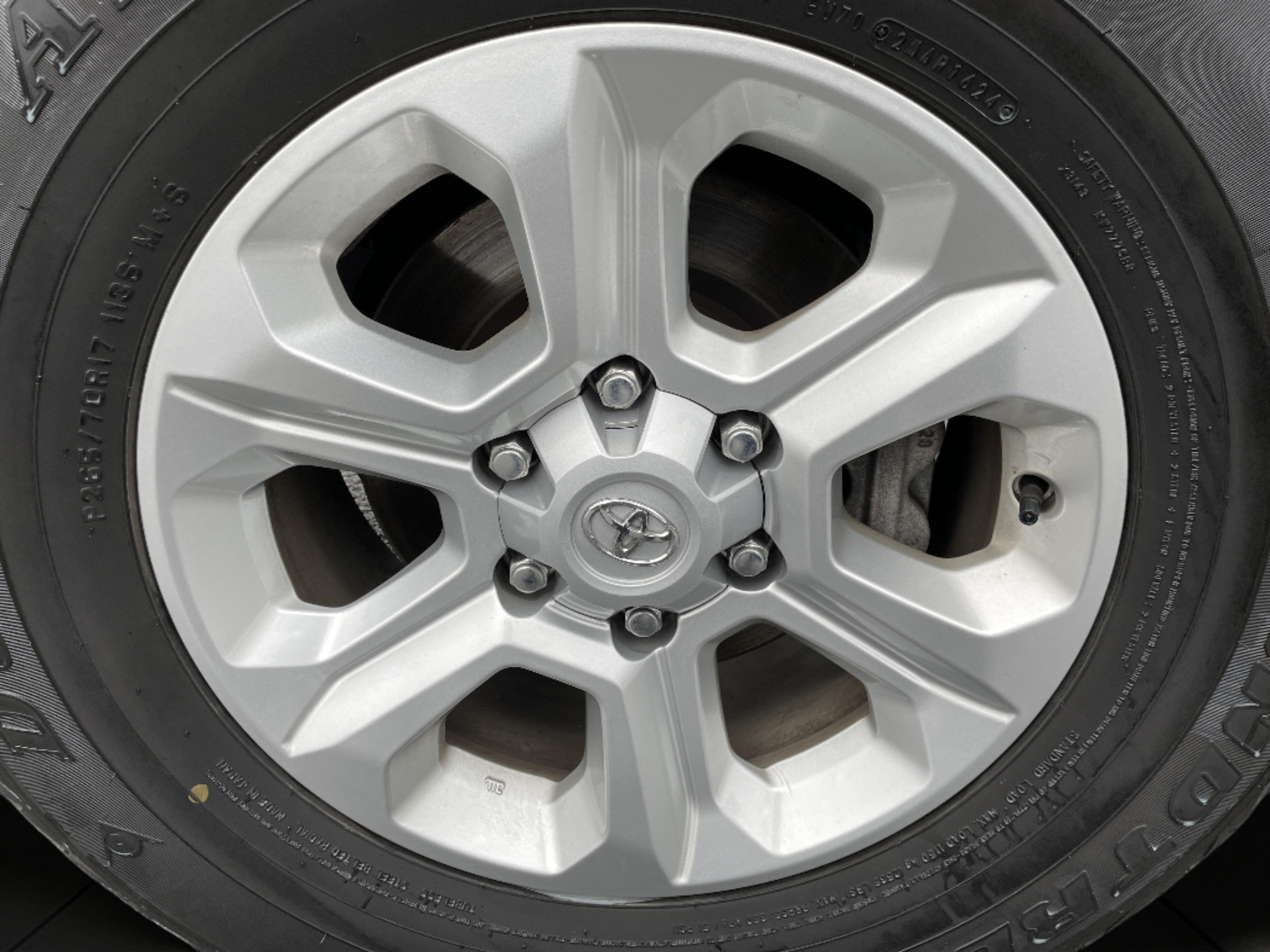 2024 Toyota 4Runner SR5 photo 10