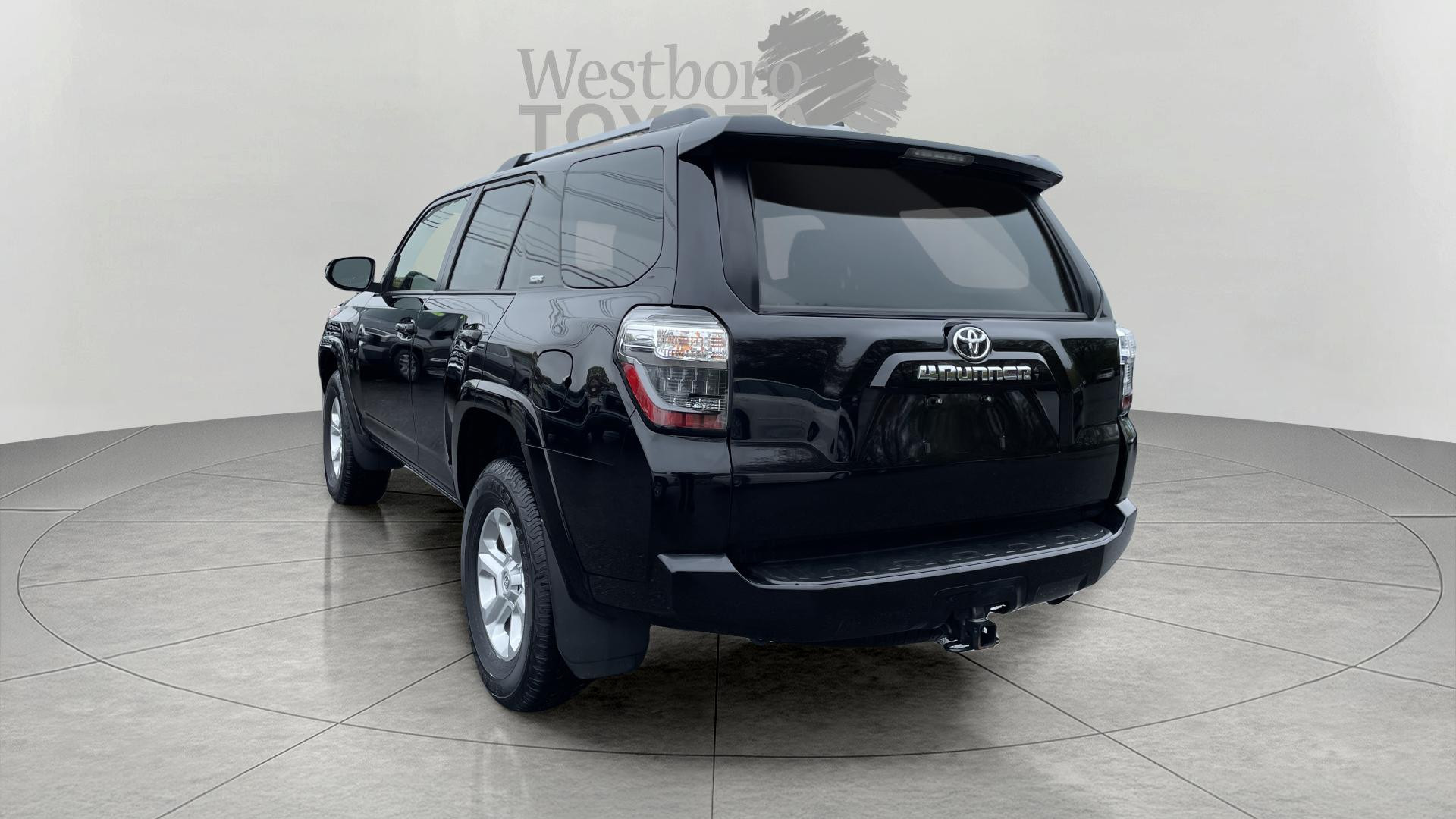 2024 Toyota 4Runner SR5 photo 5