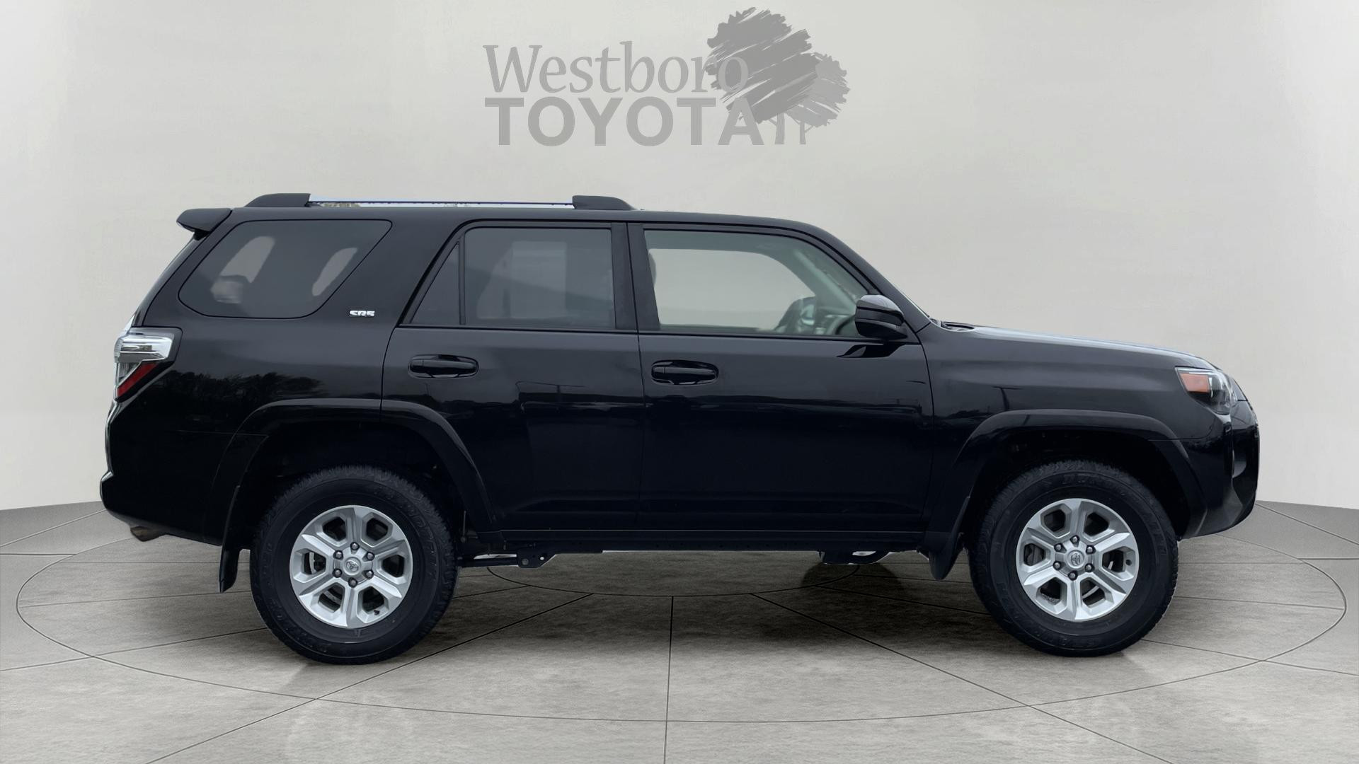 2024 Toyota 4Runner SR5 photo 8