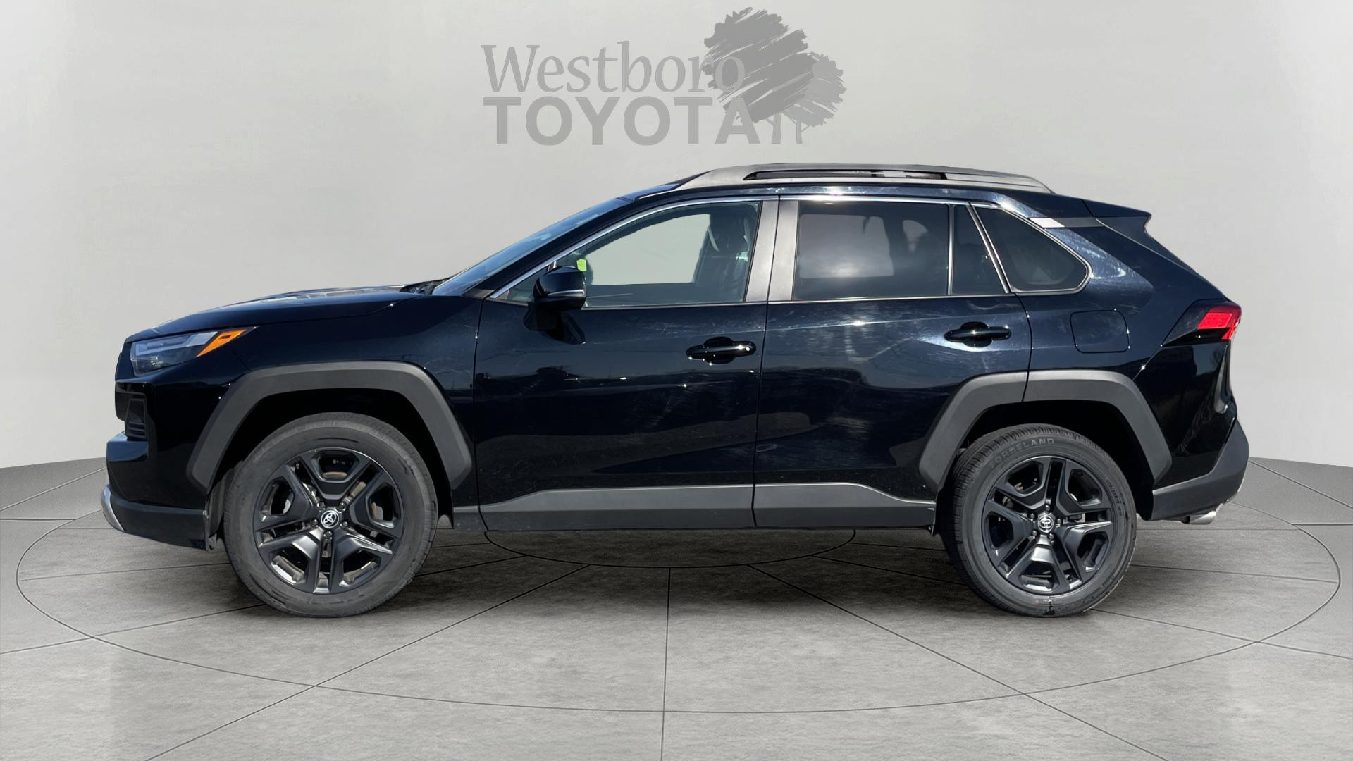 2023 Toyota RAV4 Adventure photo 4