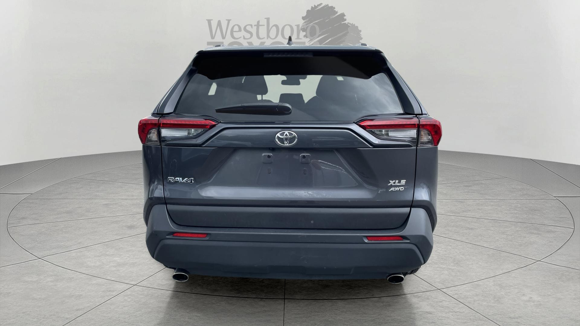 2024 Toyota RAV4 XLE photo 6