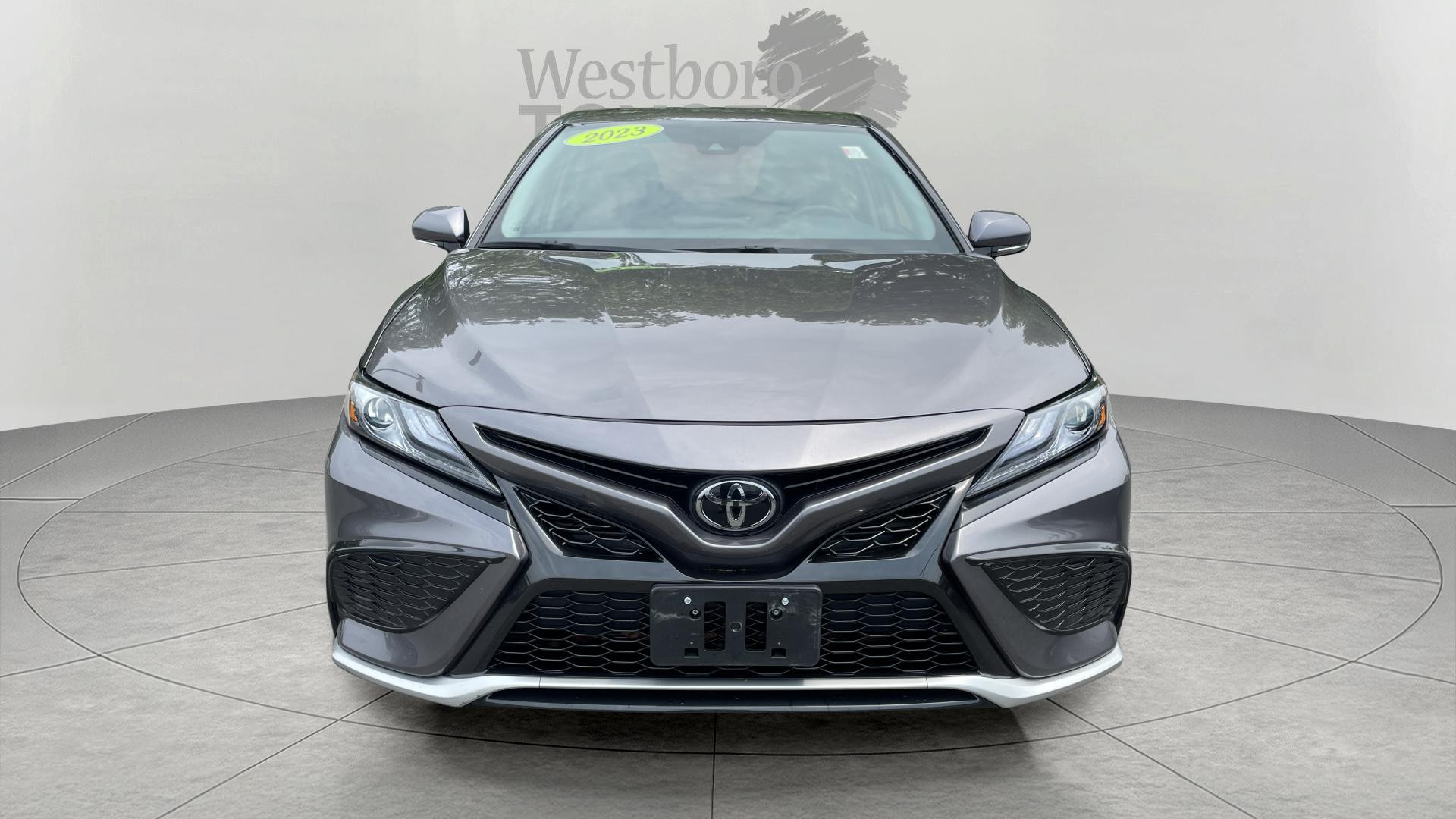 2023 Toyota Camry XSE photo 2