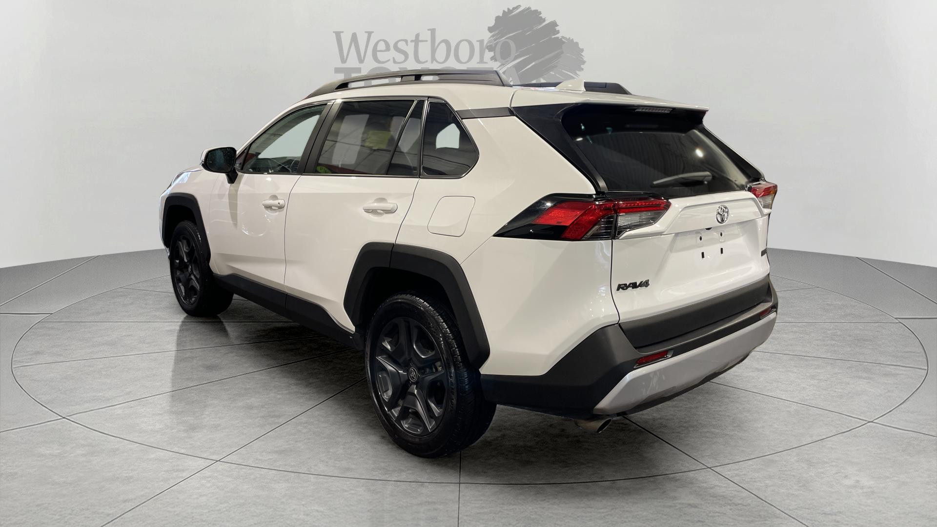 2023 Toyota RAV4 Adventure photo 3
