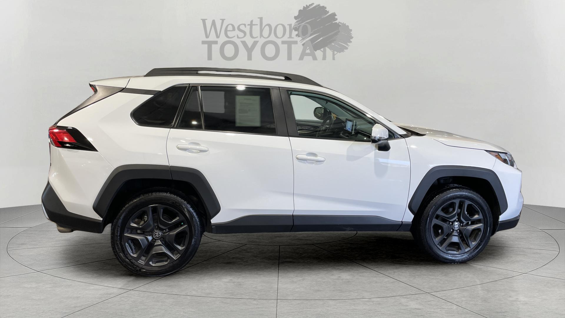 2023 Toyota RAV4 Adventure photo 6