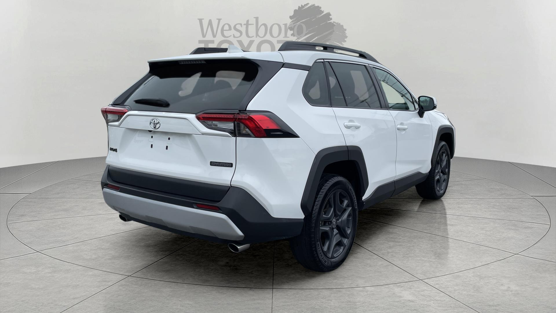 2024 Toyota RAV4 Adventure photo 7