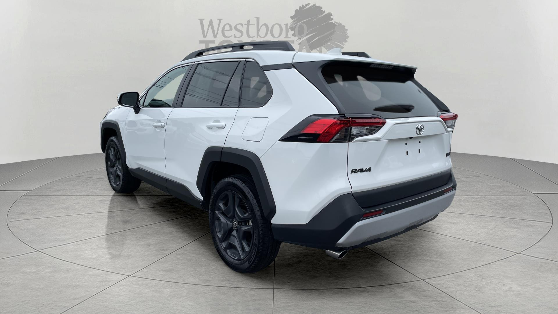 2024 Toyota RAV4 Adventure photo 5