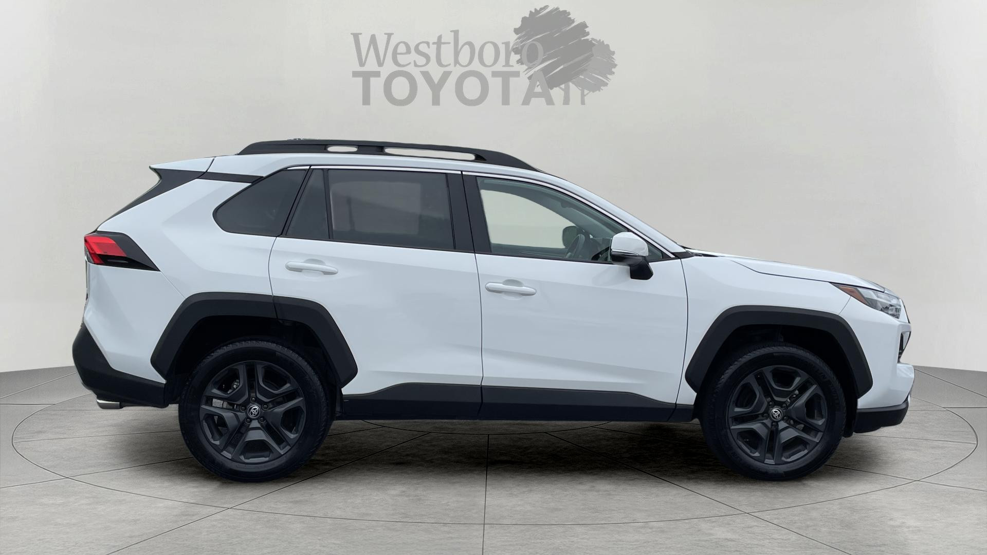 2024 Toyota RAV4 Adventure photo 8