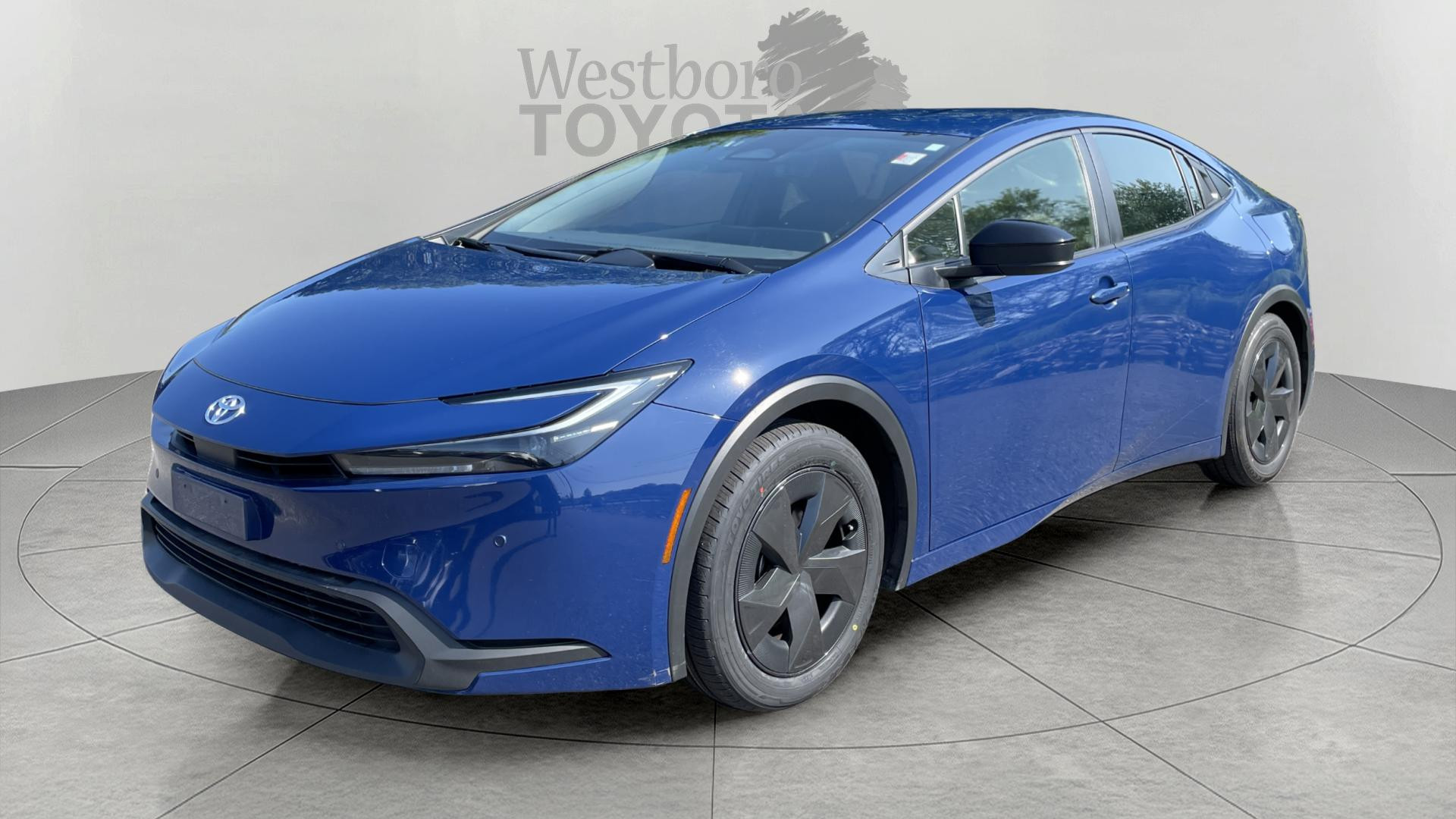 2024 Toyota Prius LE photo 3