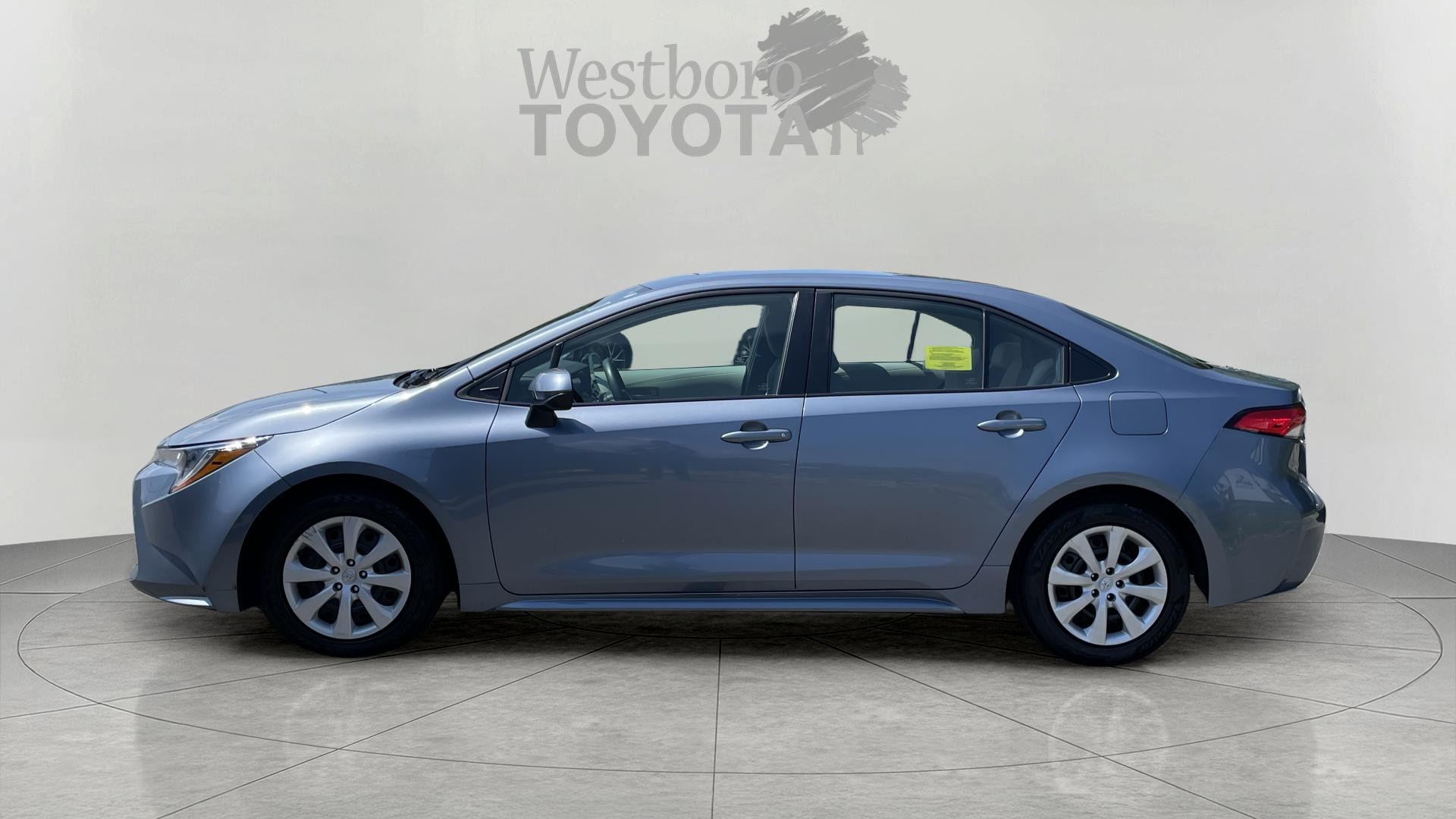 2022 Toyota Corolla LE photo 4