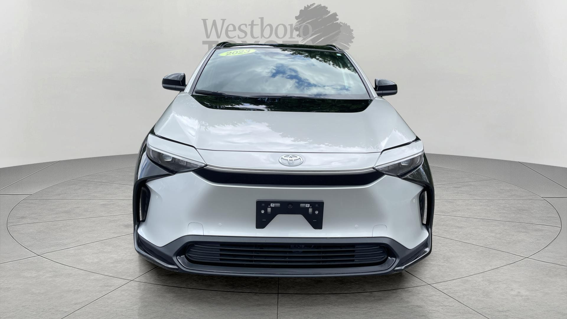 2023 Toyota bZ4X Limited photo 2