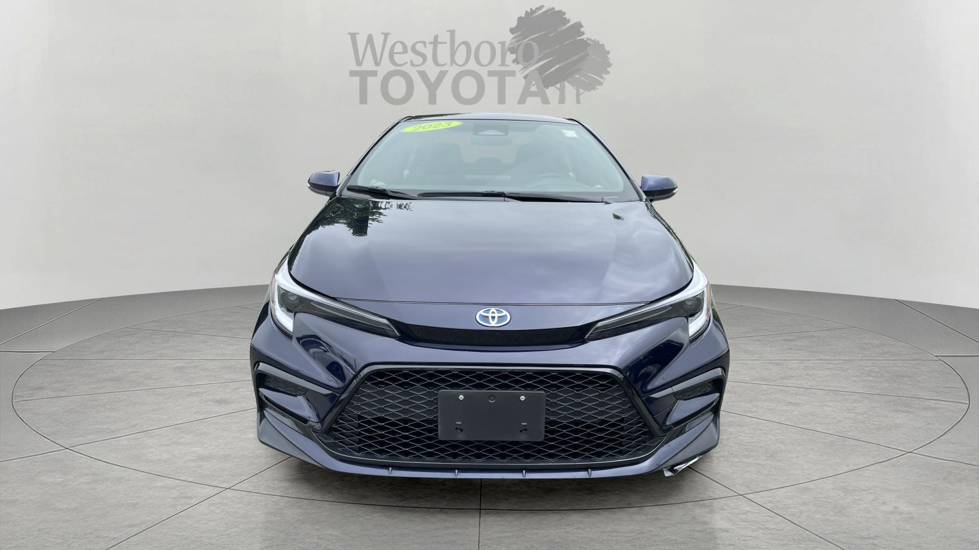 2023 Toyota Corolla SE photo 2
