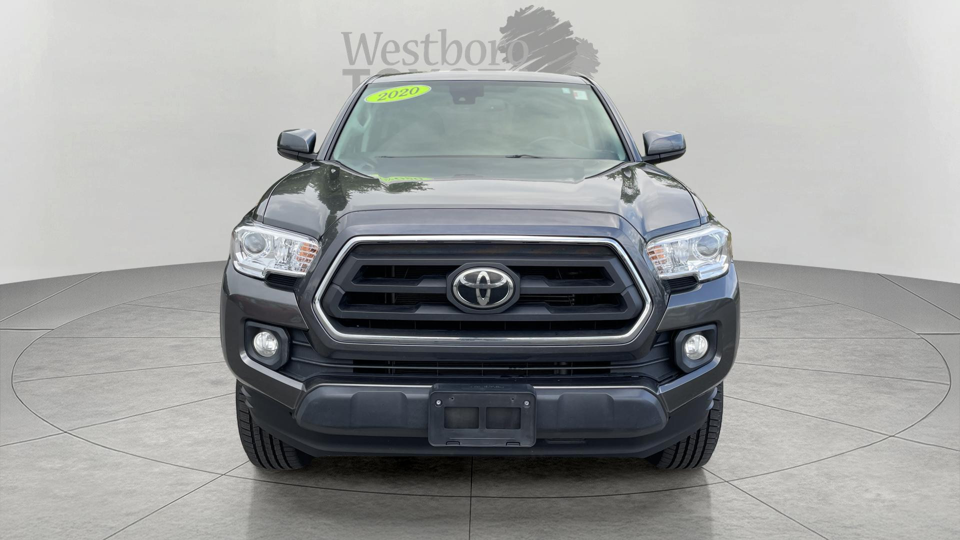 2020 Toyota Tacoma SR5 photo 2