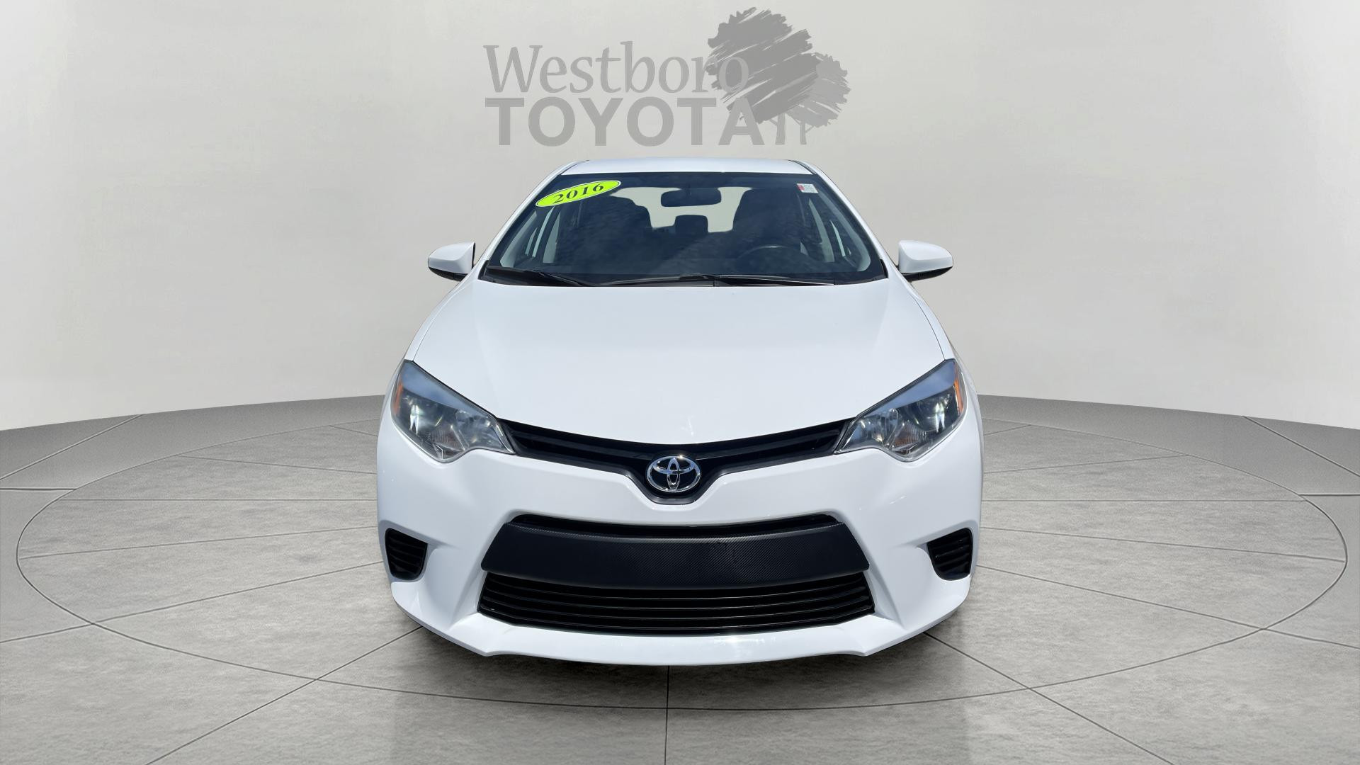 2016 Toyota Corolla L photo 2