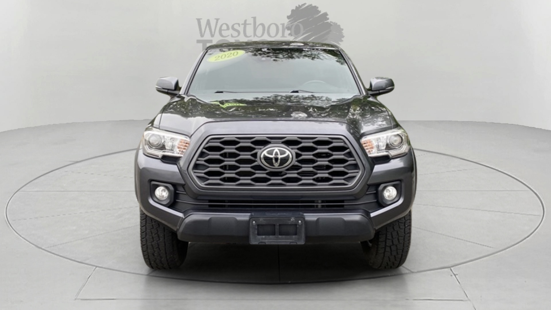 2020 Toyota Tacoma TRD Off-Road photo 2