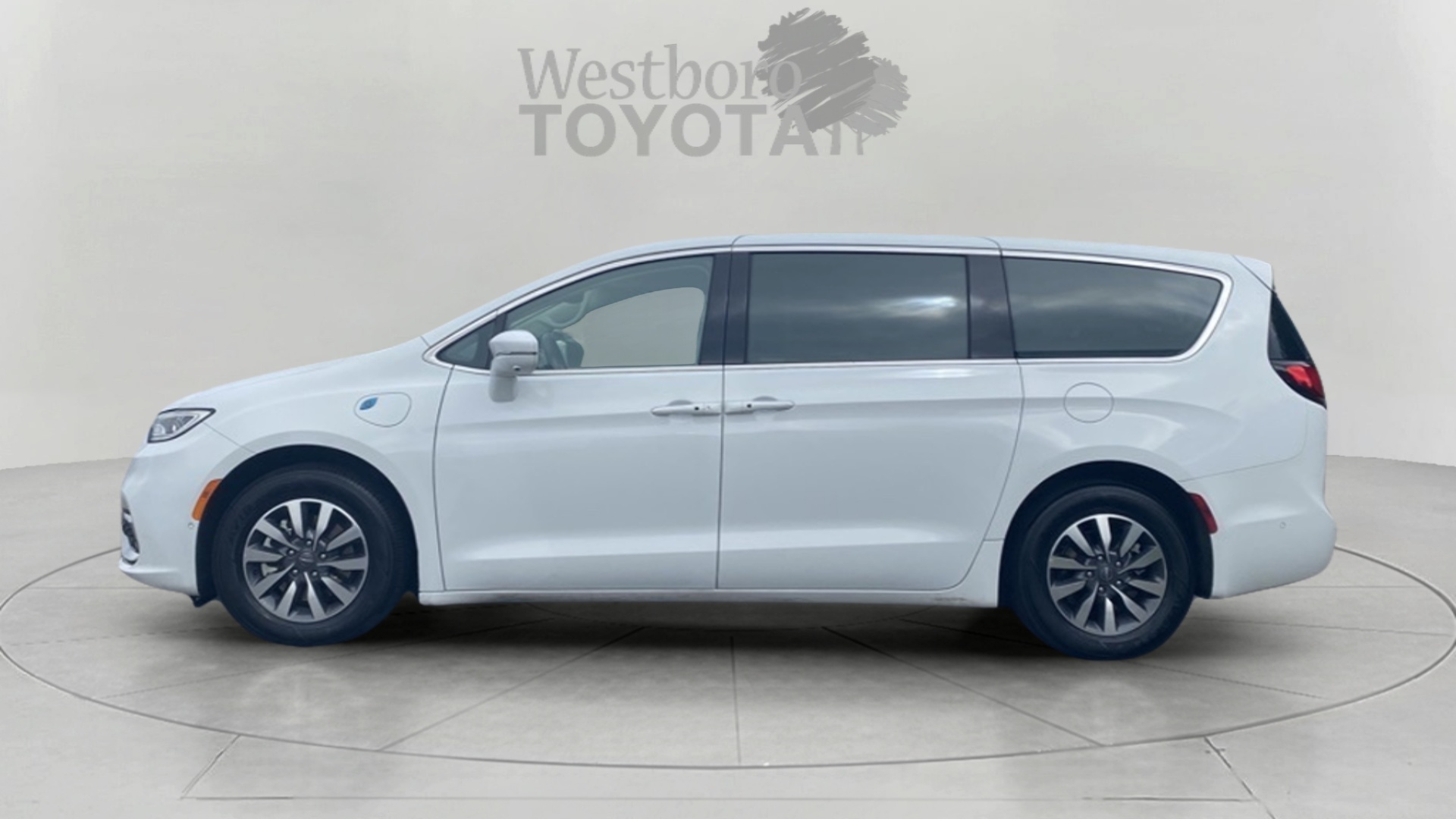 2022 Chrysler Pacifica Hybrid Touring L photo 5