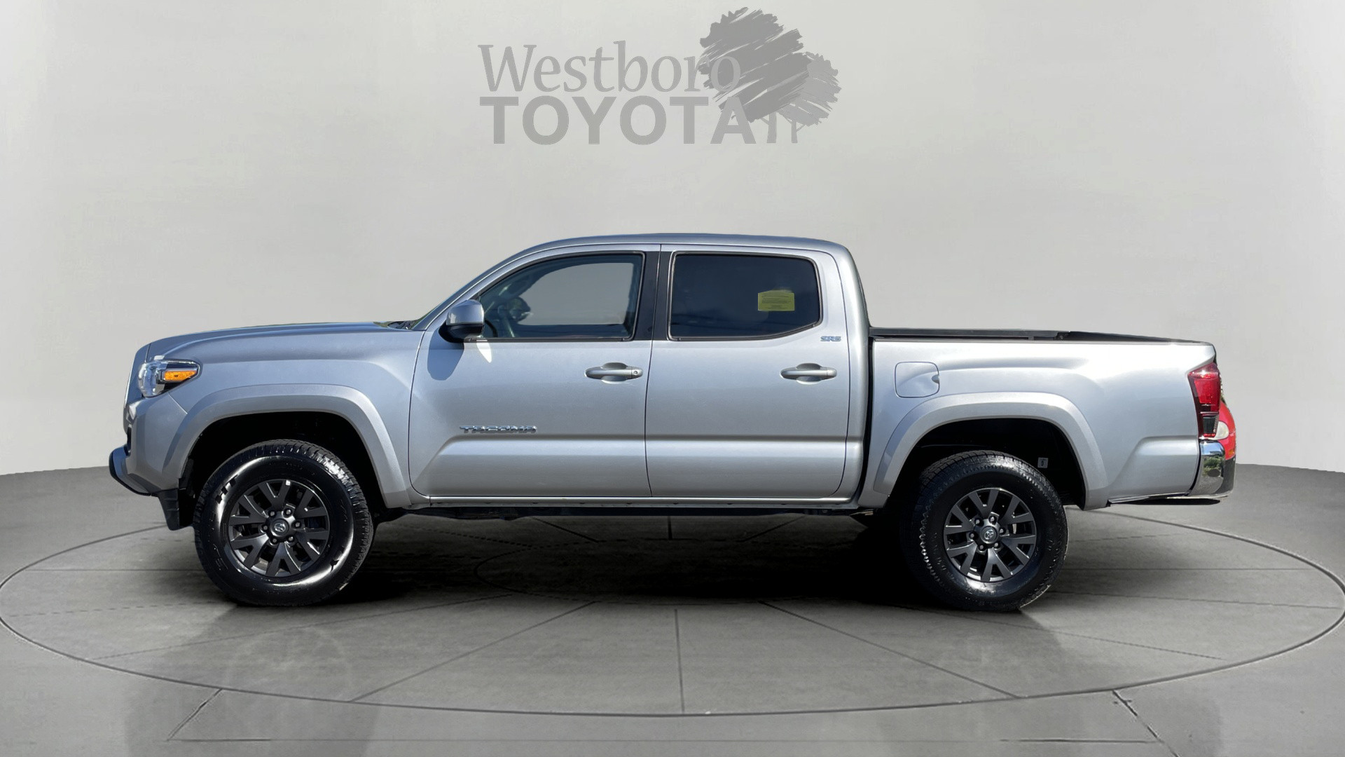 2022 Toyota Tacoma SR5 photo 4